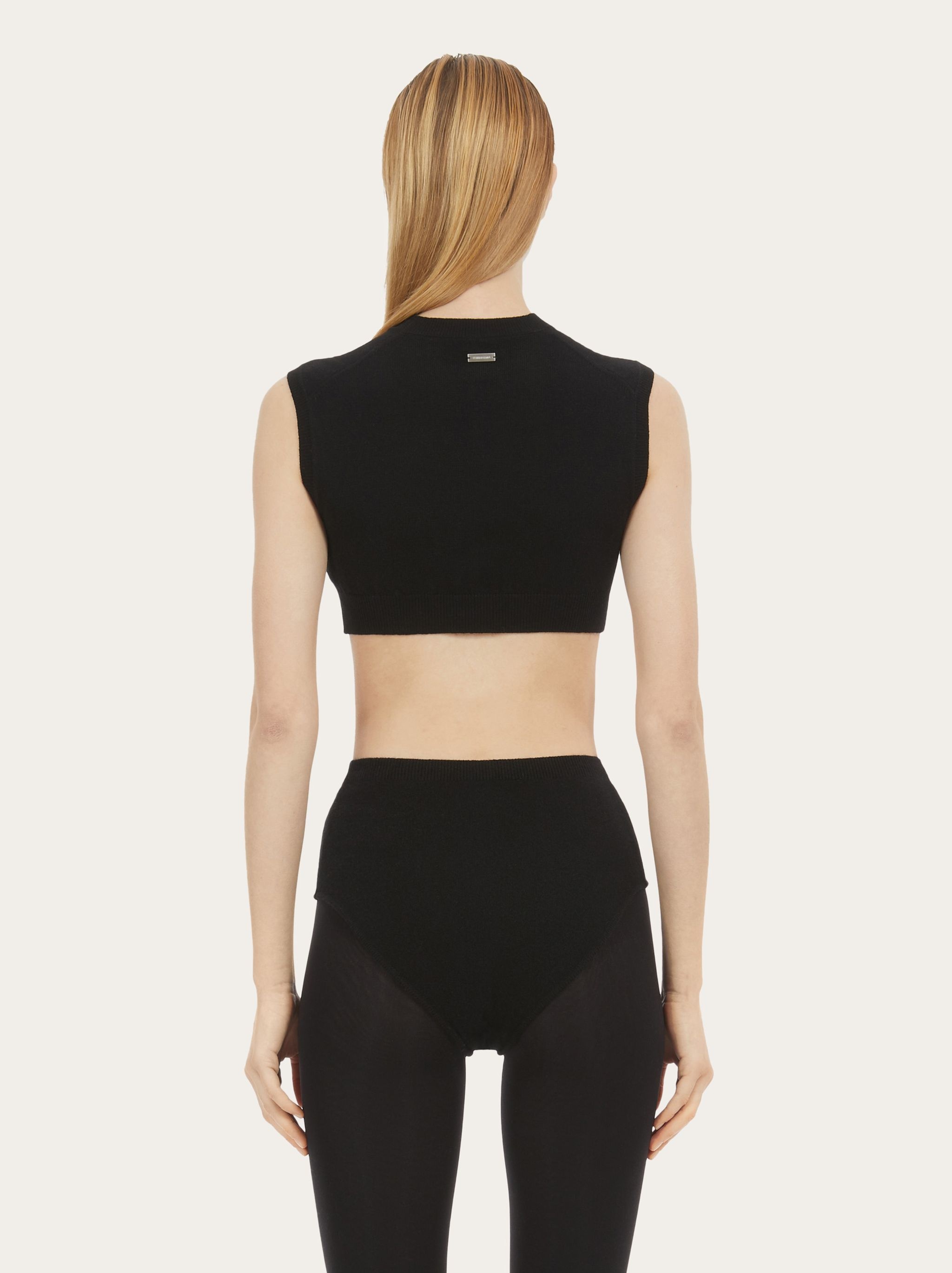 Sleeveless crop top - 3