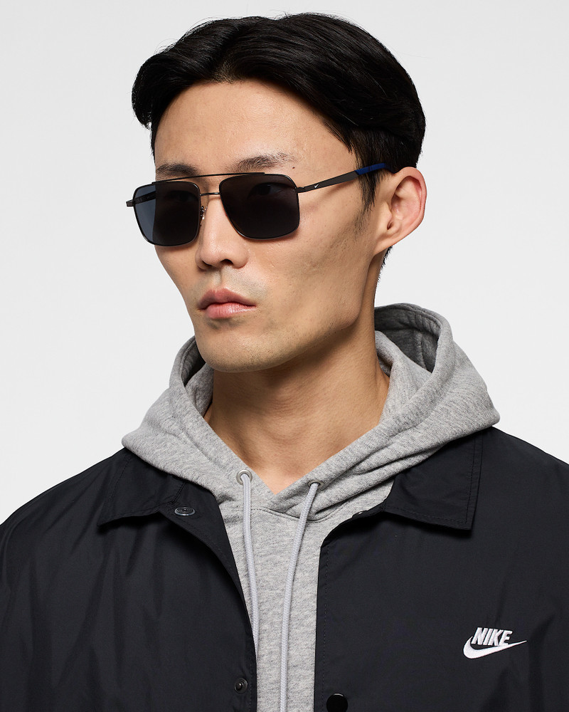 Nike Traveler Strike Sunglasses 1