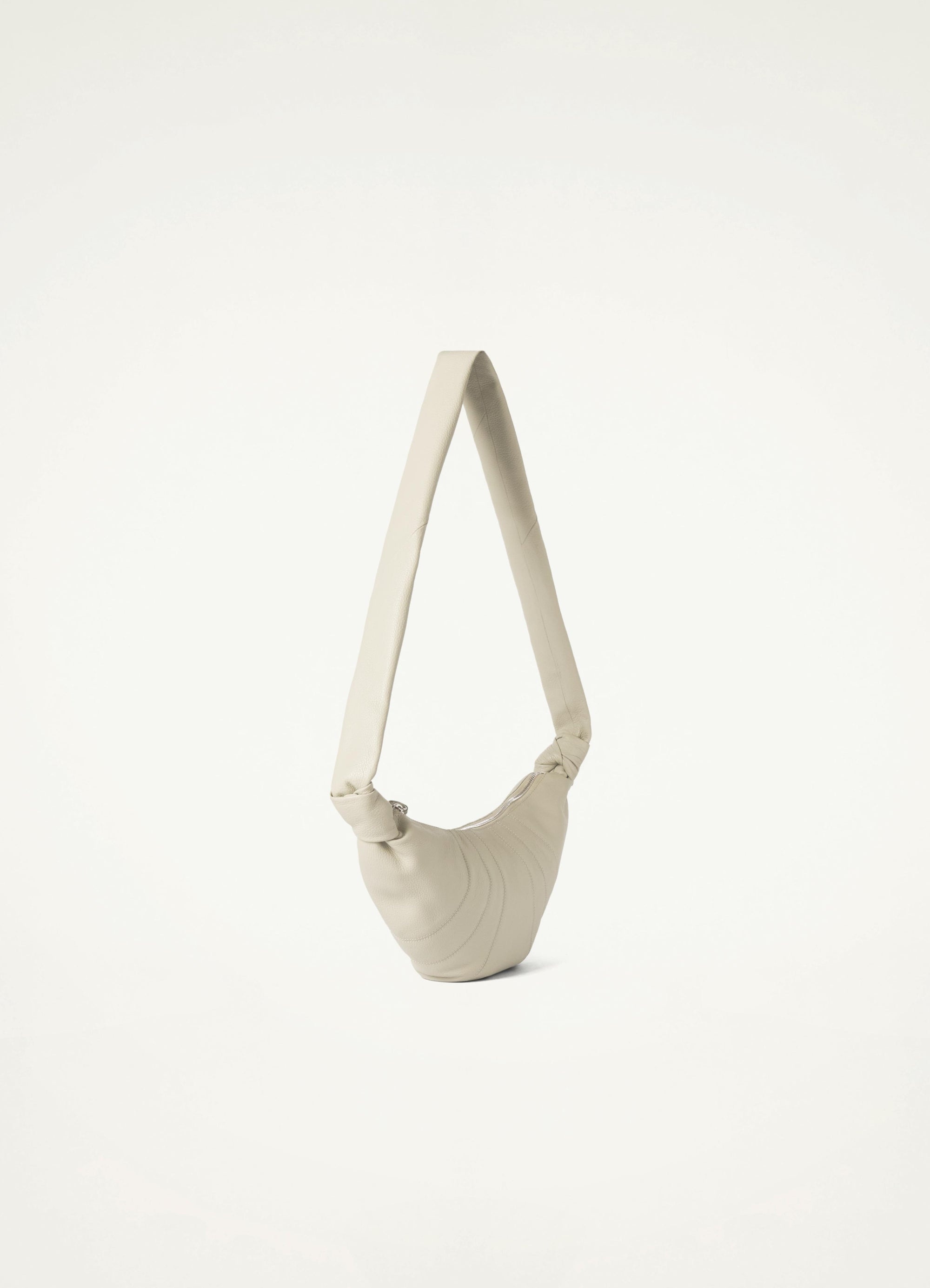 SMALL CROISSANT BAG
SOFT GRAINED LEATHER - 4