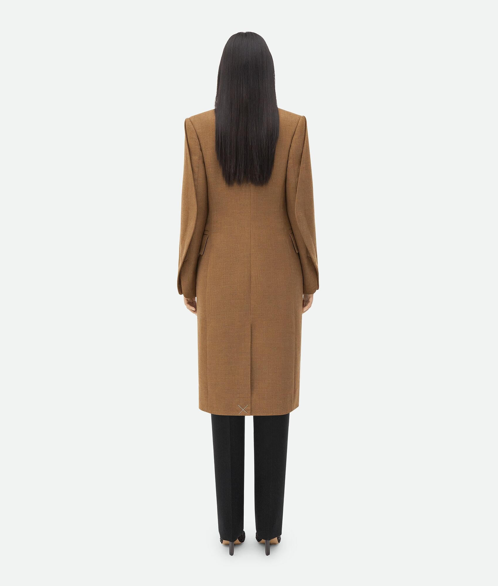Curved Sleeves Wool Coat With Contrasting Collar - 3