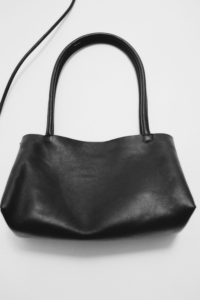 PRE-ORDER: Origami Tote - Black 5