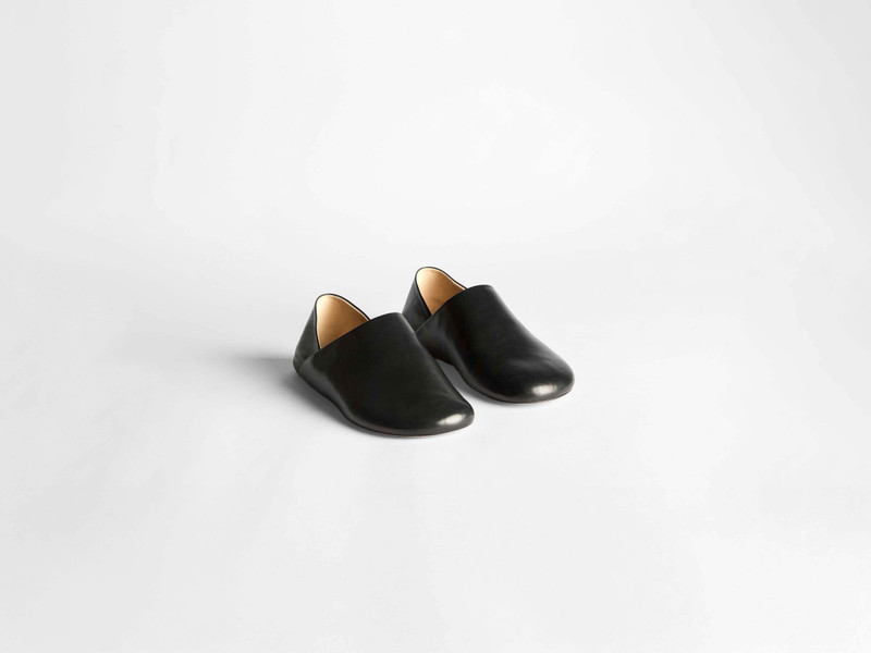 JW Anderson WOMENS SLIPPER MULES IN BLACK outlook
