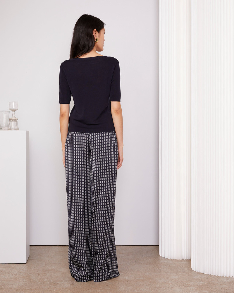 OFFICINE GÉNÉRALE EDMEE TOP outlook