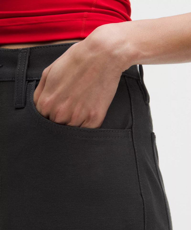 EasyFive High-Rise Subtle-Flare Pant *Short 5