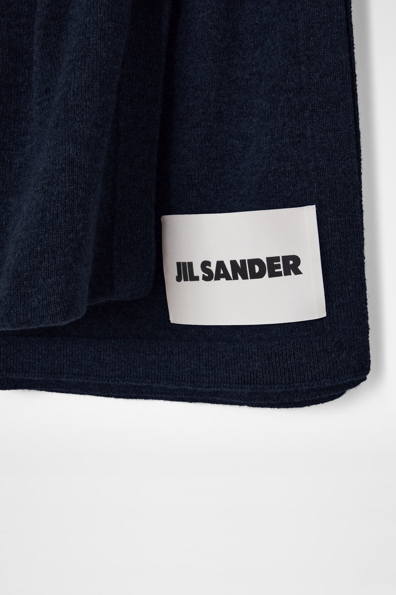 Jil Sander Scarf outlook