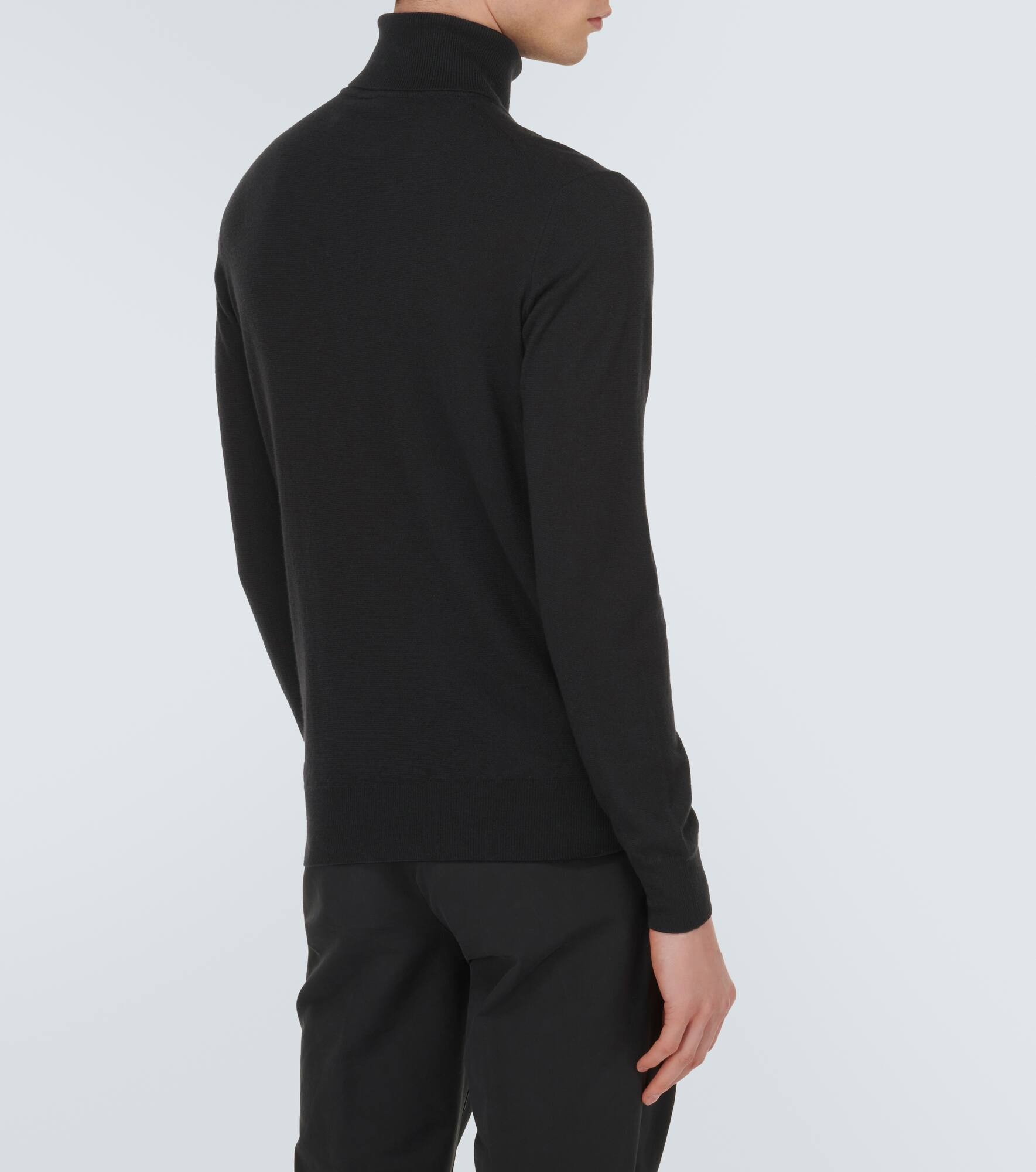 Turtleneck cashmere sweater - 4