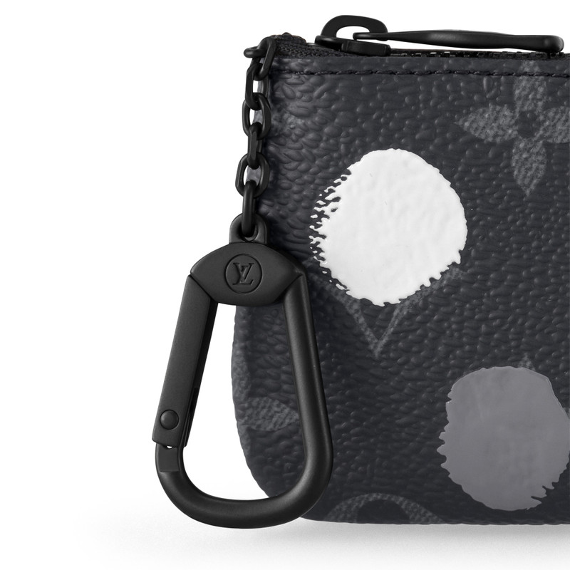 Louis Vuitton LV x YK Pochette Clé outlook
