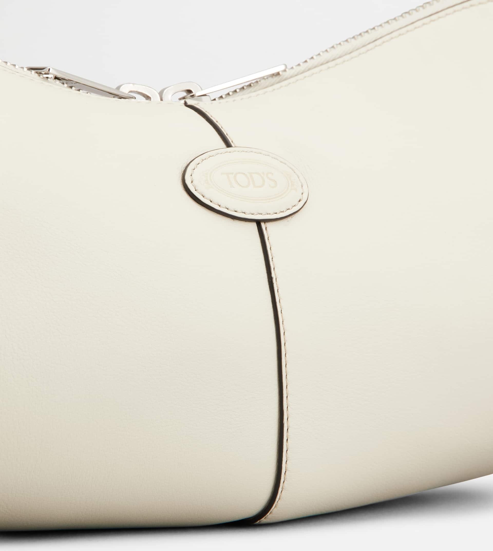 TOD'S DI BAG SWING SHOULDER BAG IN LEATHER MINI - WHITE - 5