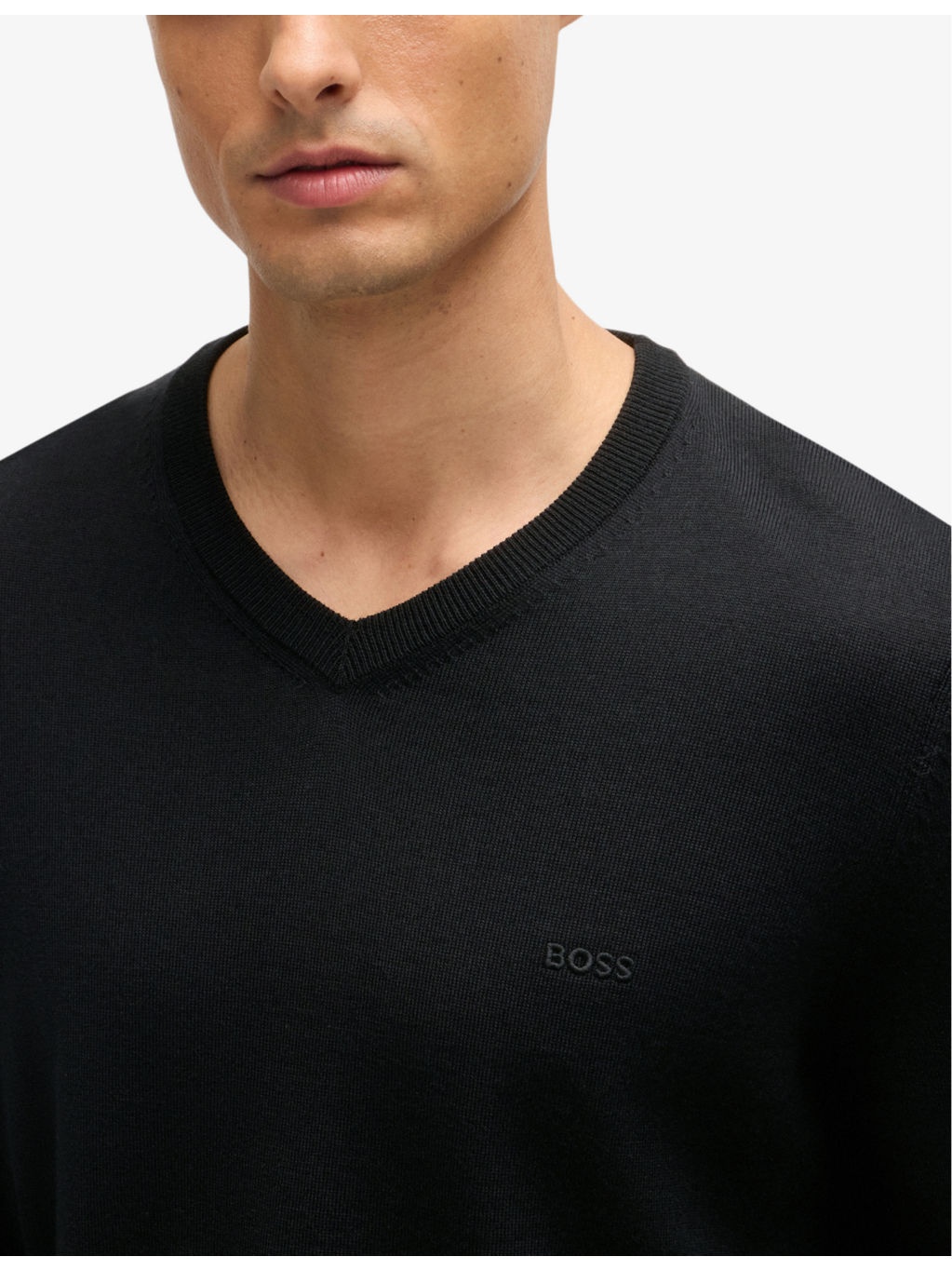 Embroidered-logo regular-fit wool knitted jumper - 5