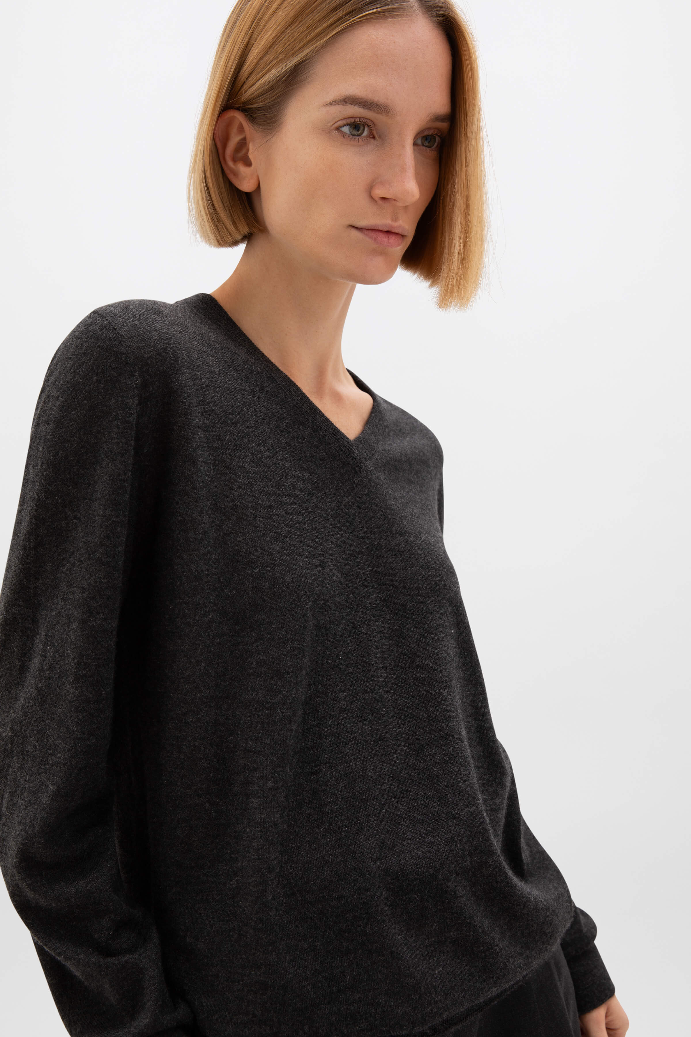 Superfine Cashmere Grey V Neck Jumper - 3