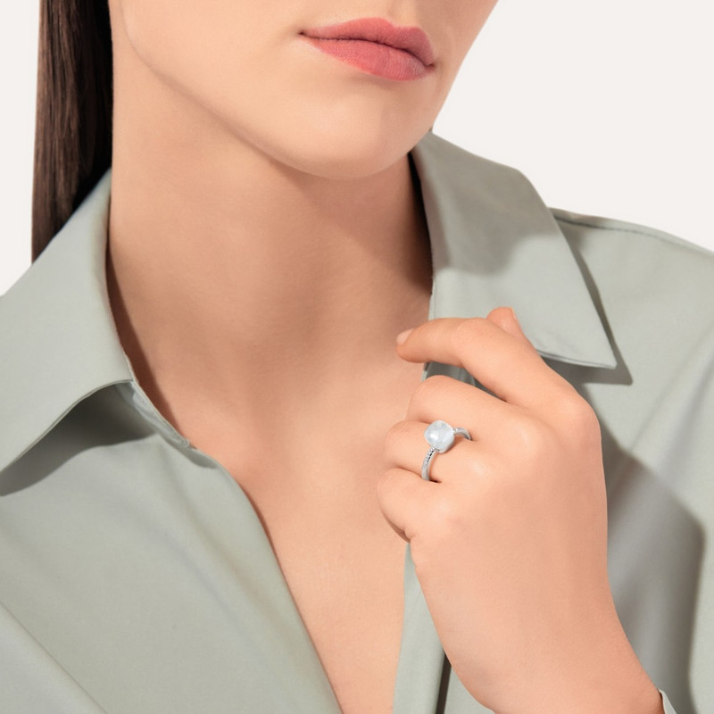Pomellato Nudo Petit Ring outlook