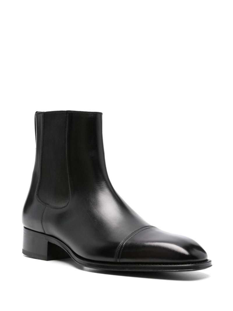 TOM FORD Gianni Chelsea boots outlook