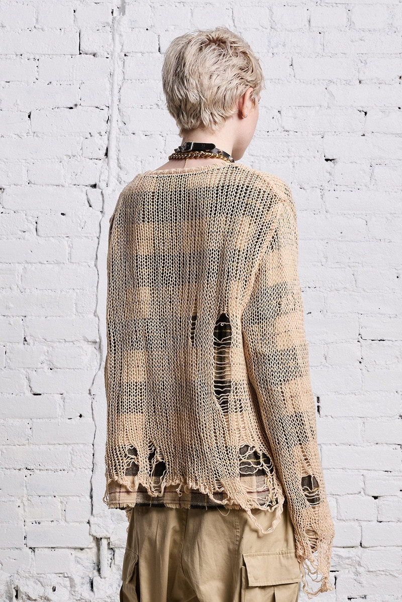 RELAXED OVERLAY CREWNECK - CREAM AND BLACK PLAID 6