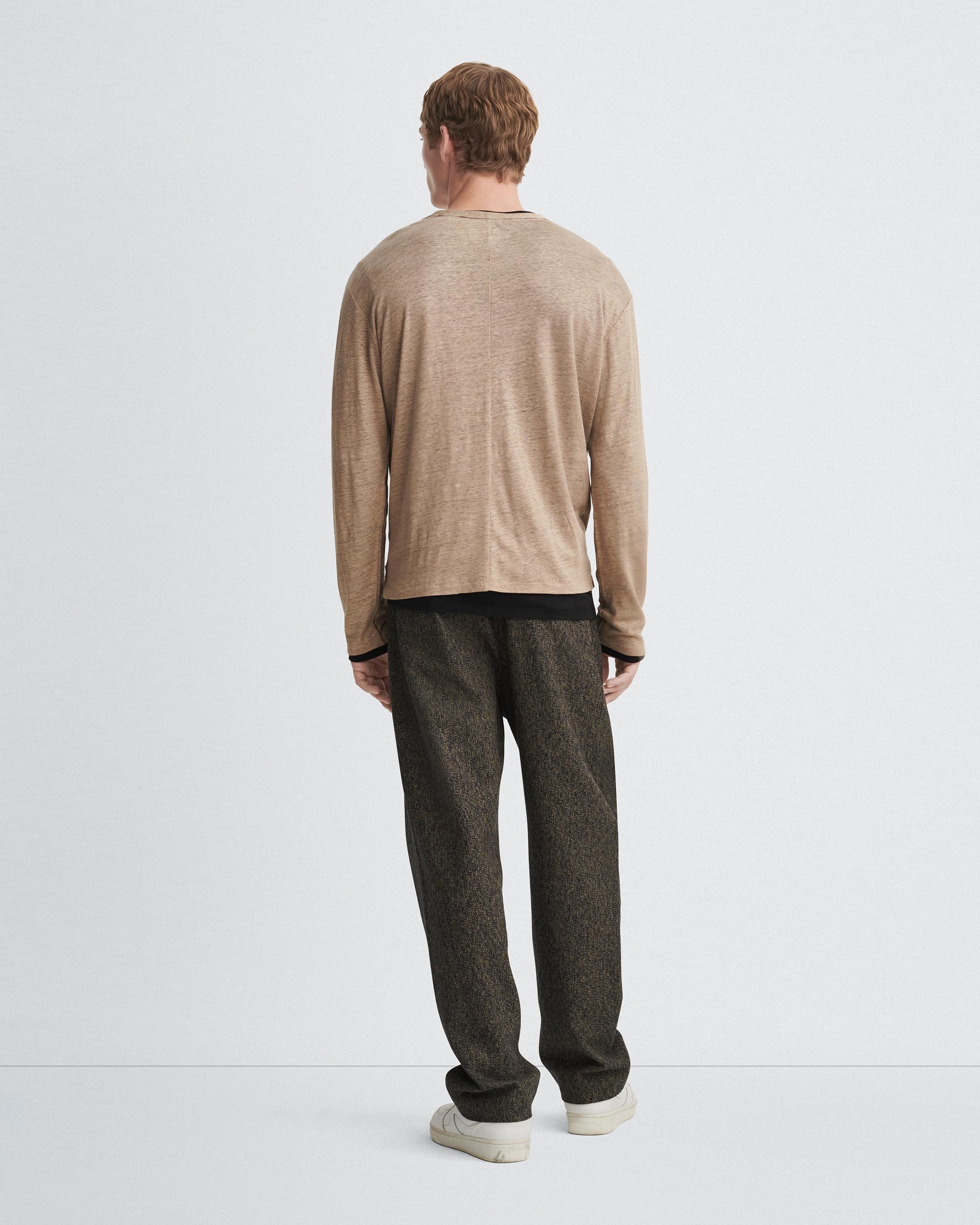 Kerwin Long Sleeve Tee
Linen T-Shirt - 5