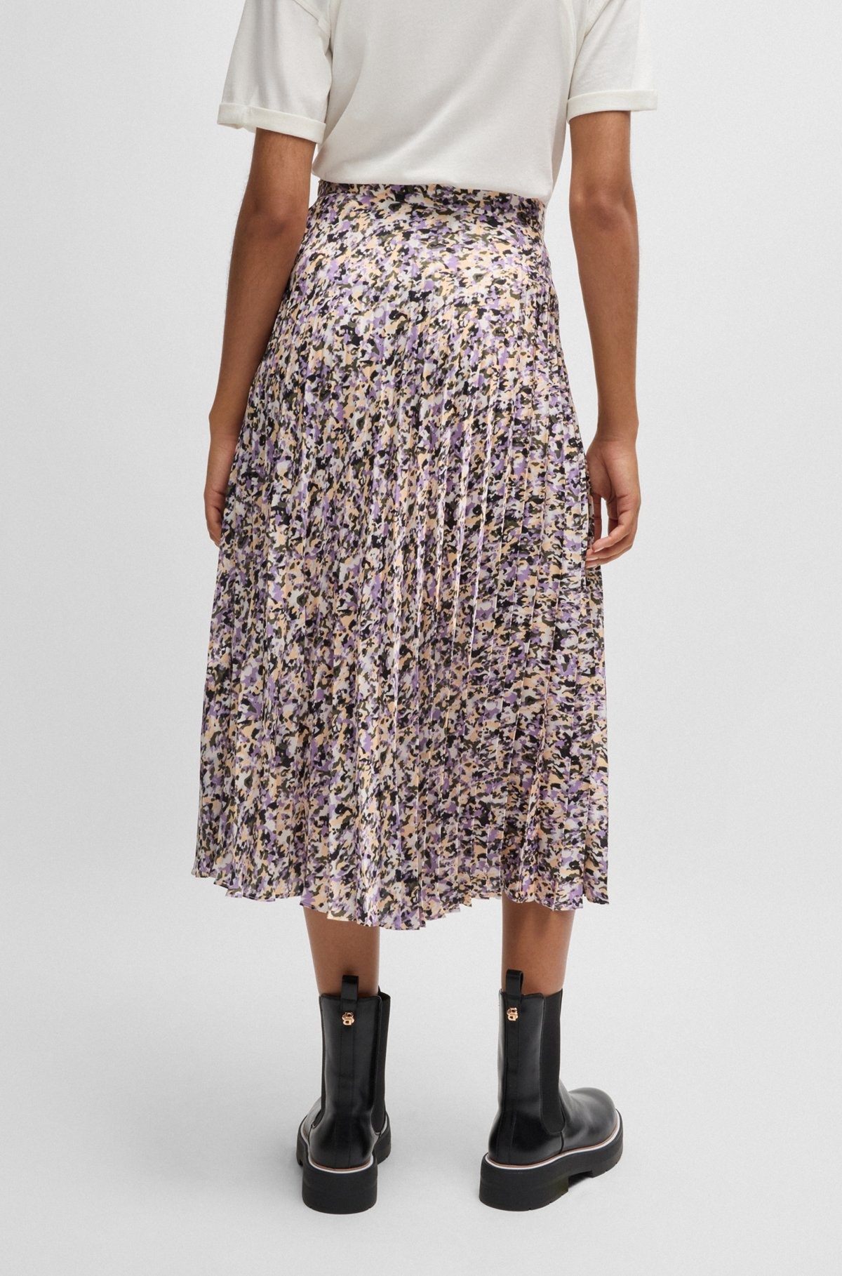 MAXI SKIRT IN PRINTED PLISSÉ SATIN - 4