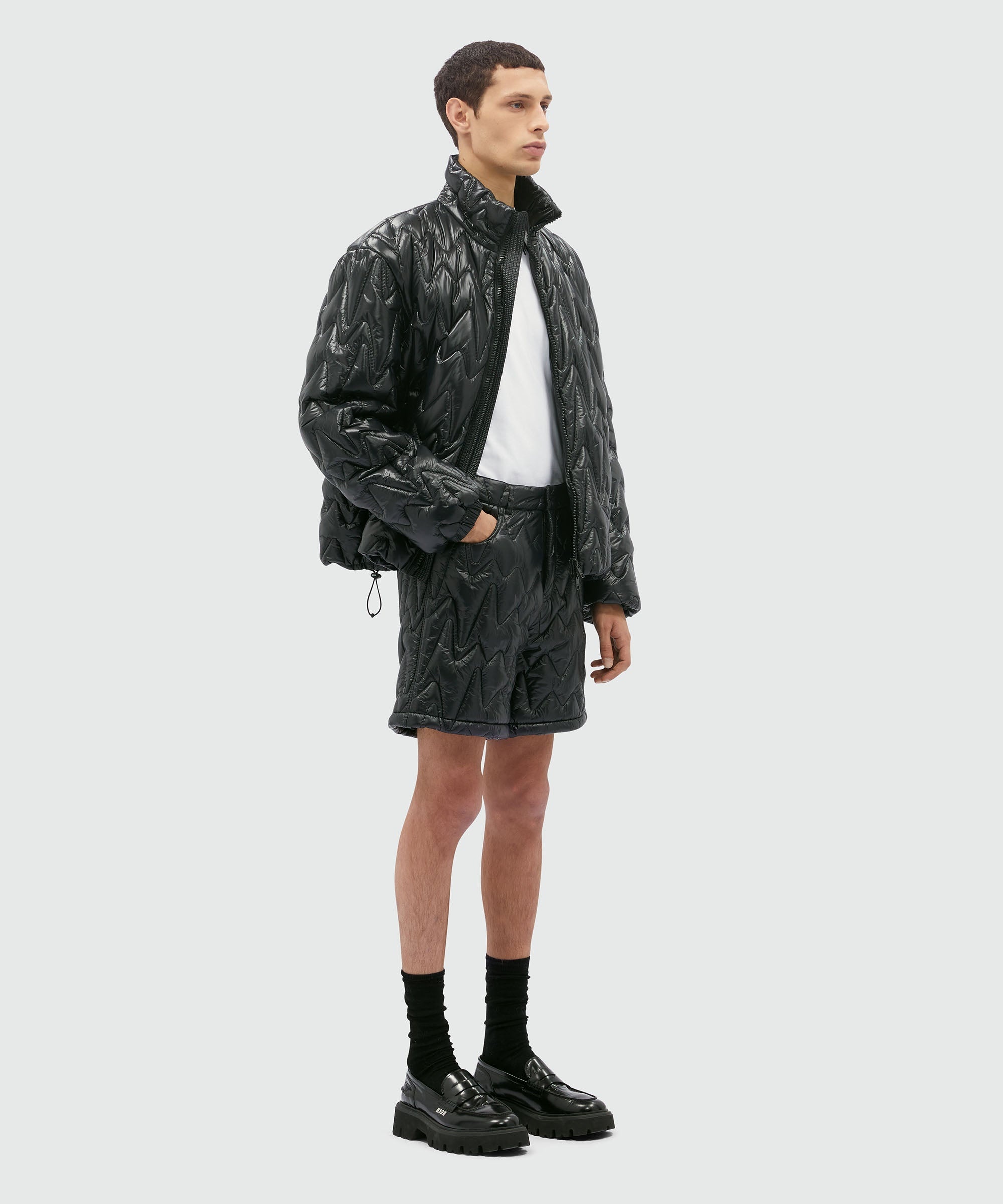 Black quilted "TheMwave" pattern shorts - 4