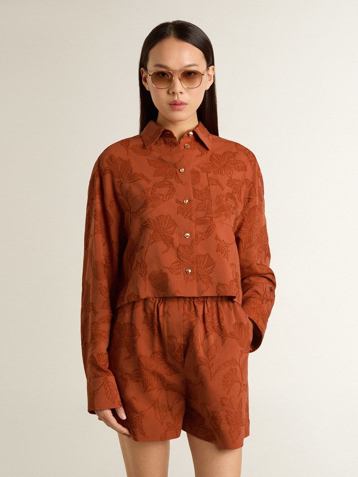 Women's cropped shirt in brick red jacquard with wide sleeves - 2