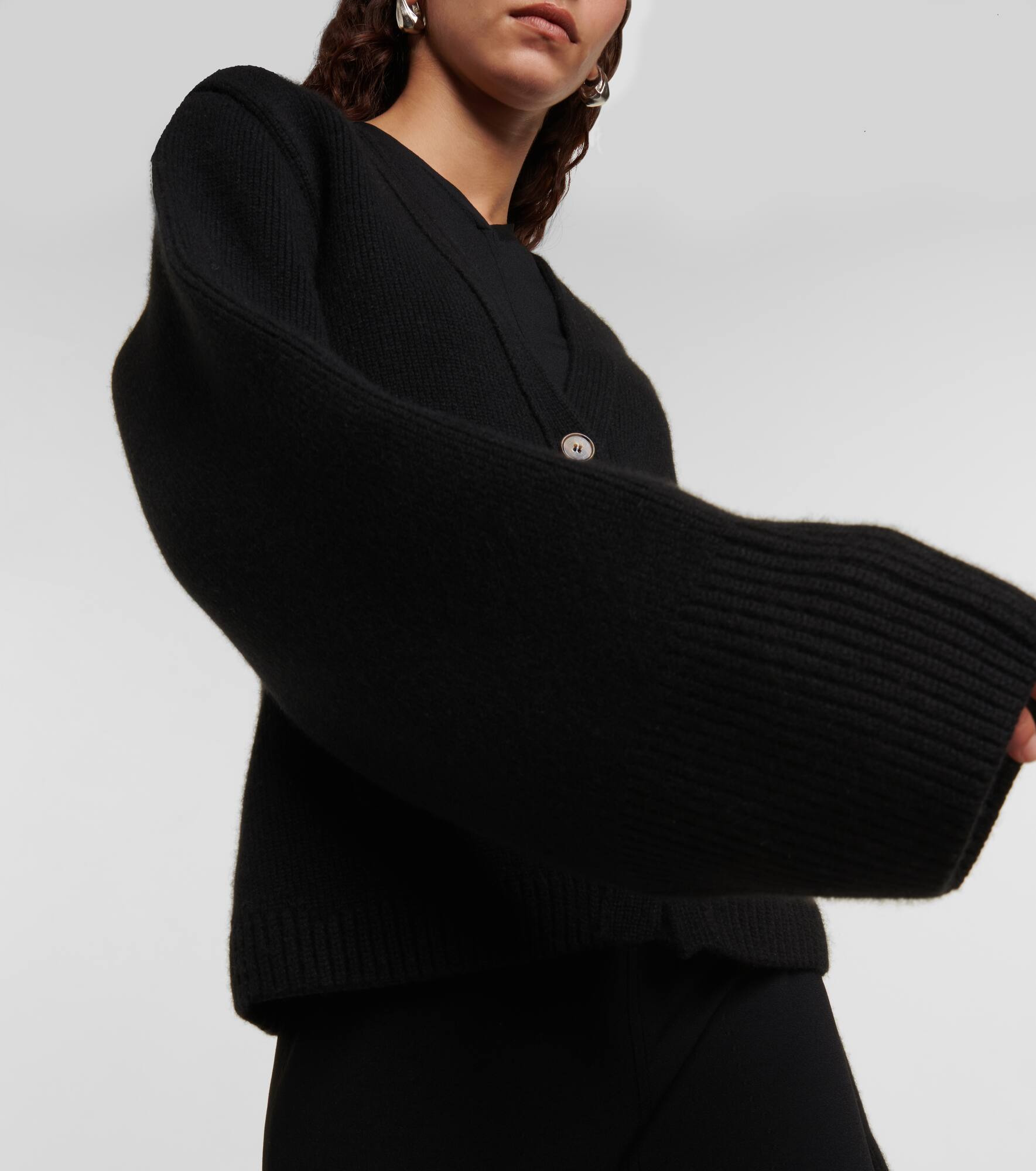 Scarlet cashmere-blend cardigan - 5