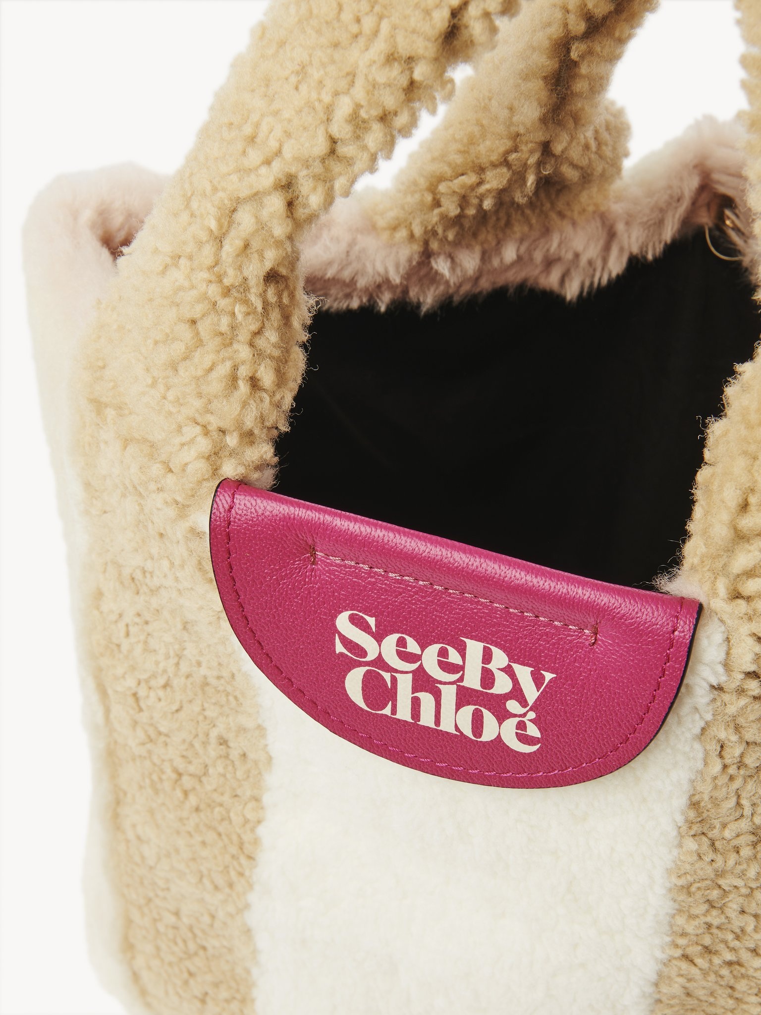 HUGGY TOTE - 5