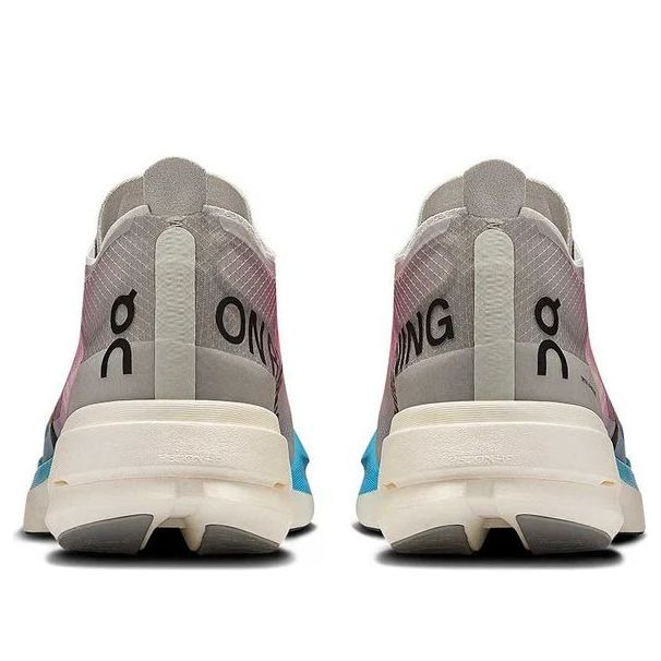 (WMNS)	On Running Cloudboom Strike 'White Horizon' 3WE30473195 - 6