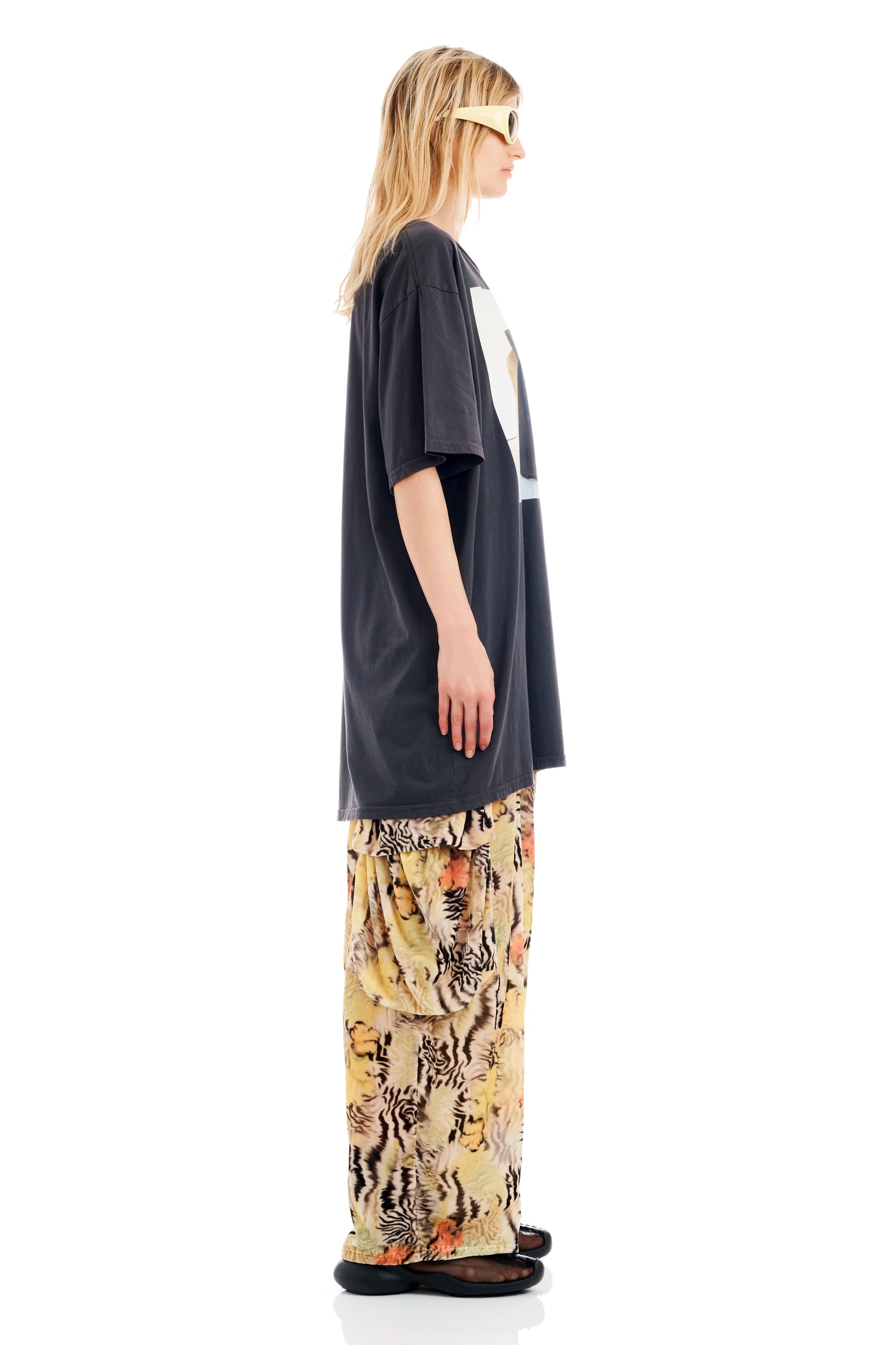 L8R GRAPHIC TEE - 4