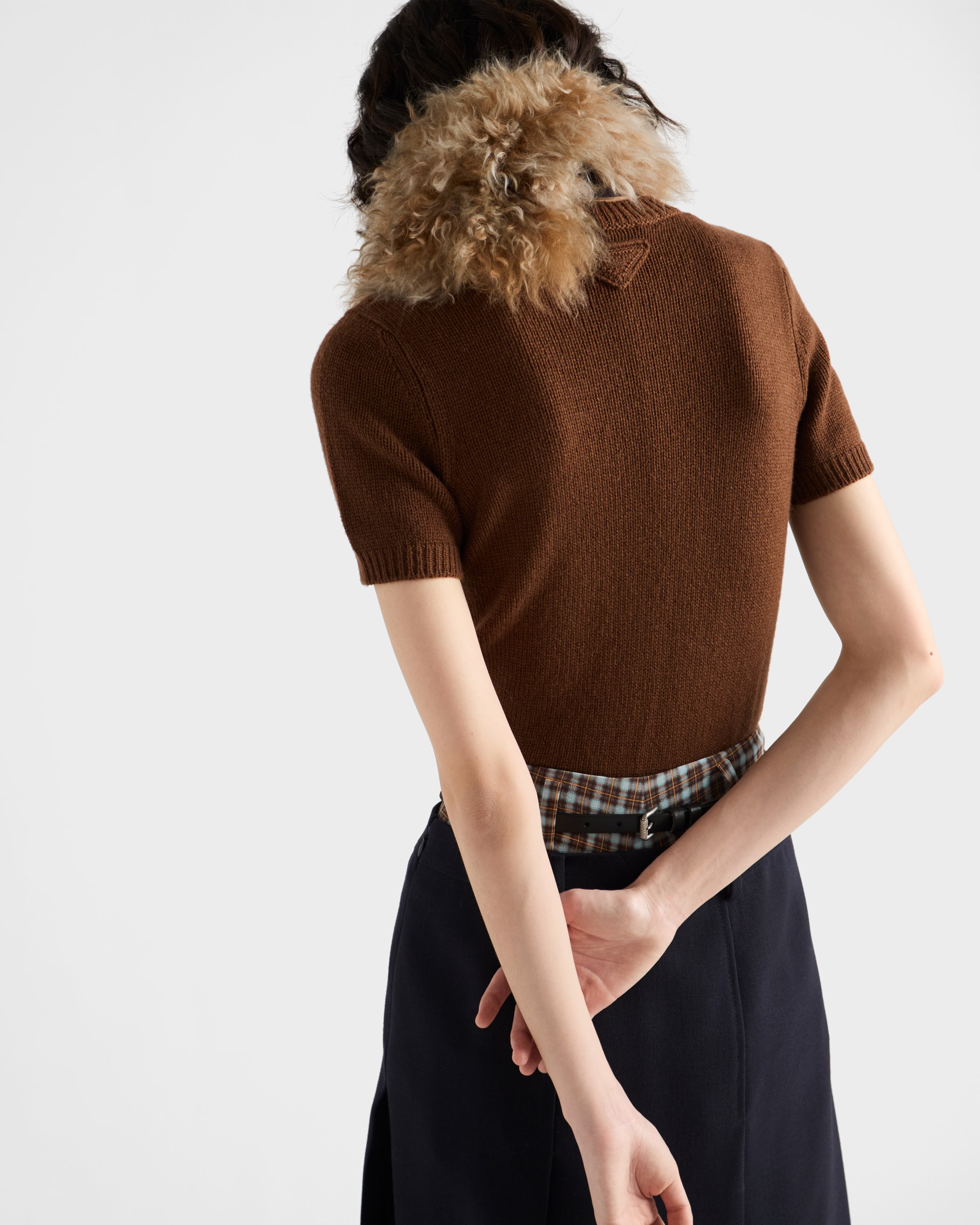 Short-sleeved cashmere sweater - 6