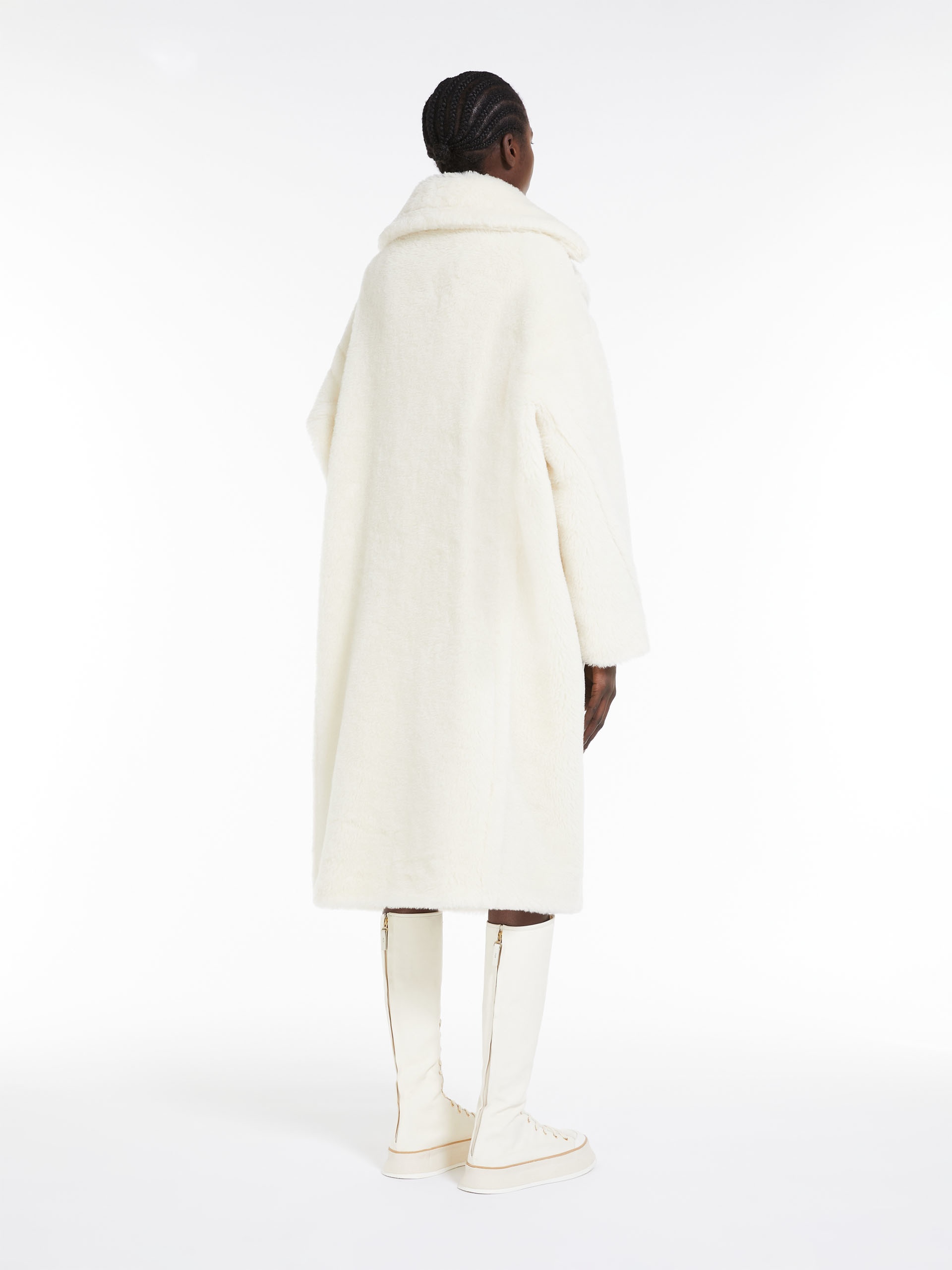 ☆DT☆入手困難☆お洒落Teddy Coat/DEMETRA/MaxMara Max Mara DEMETRA Teddy Bear Icon Coat in alpaca and wool