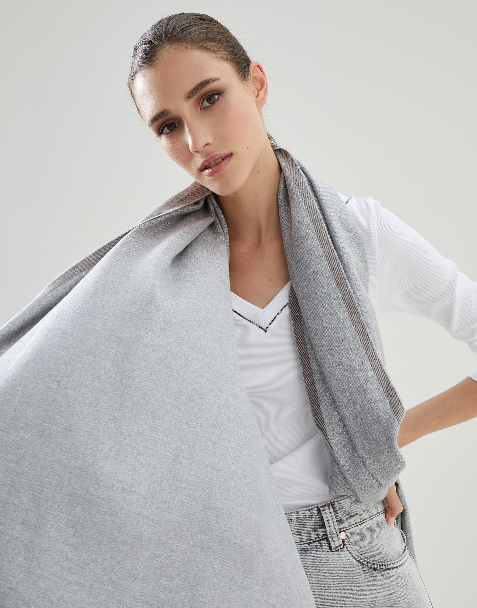 Sparkling silk scarf with fringe - 4