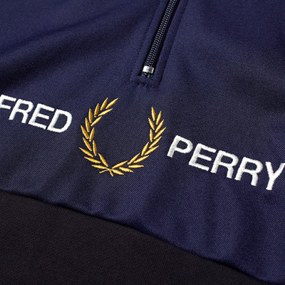 Fred Perry Fred Perry Embroidered Logo Panel Half Zip Sweat outlook