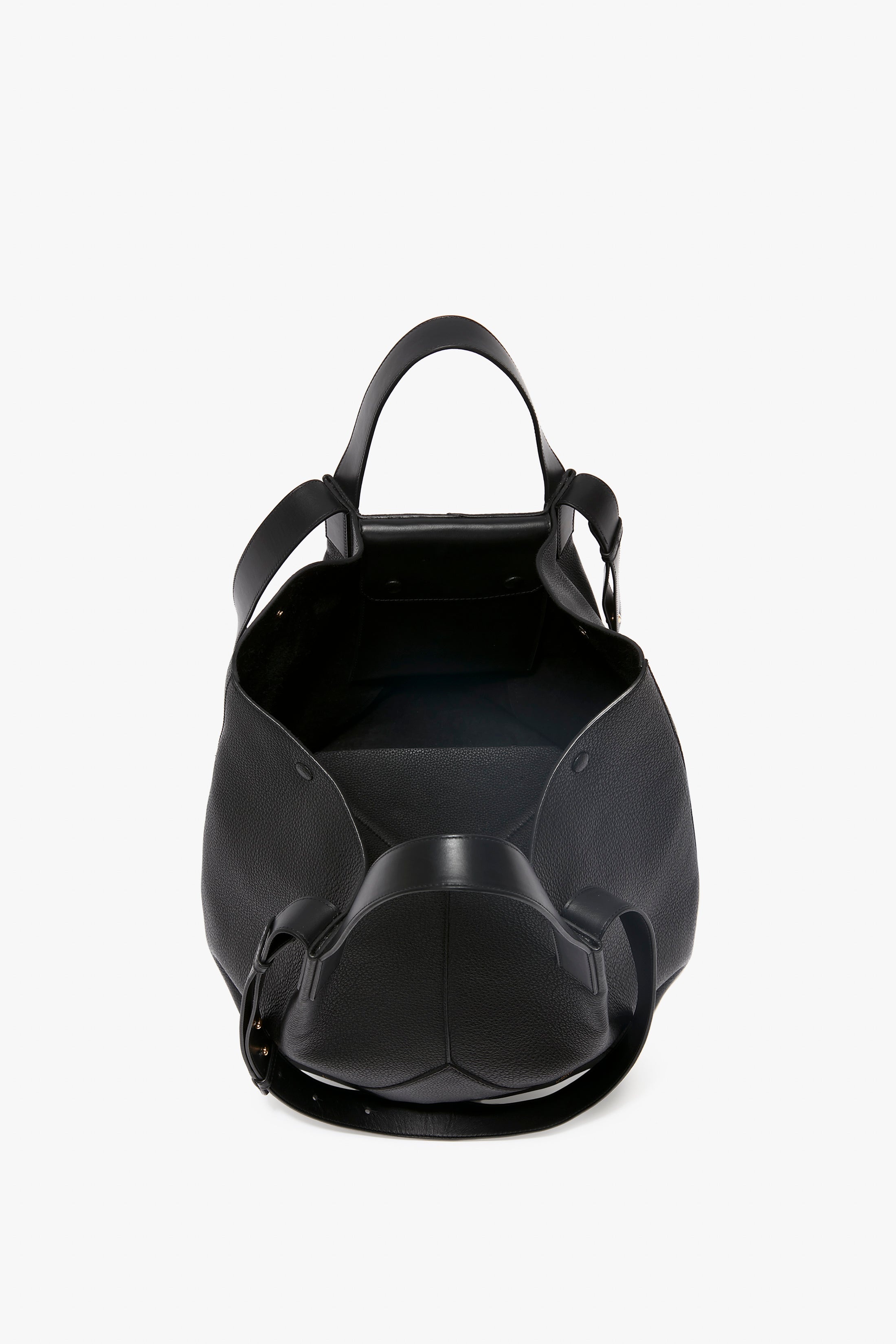 The Medium Tote In Black Leather - 6