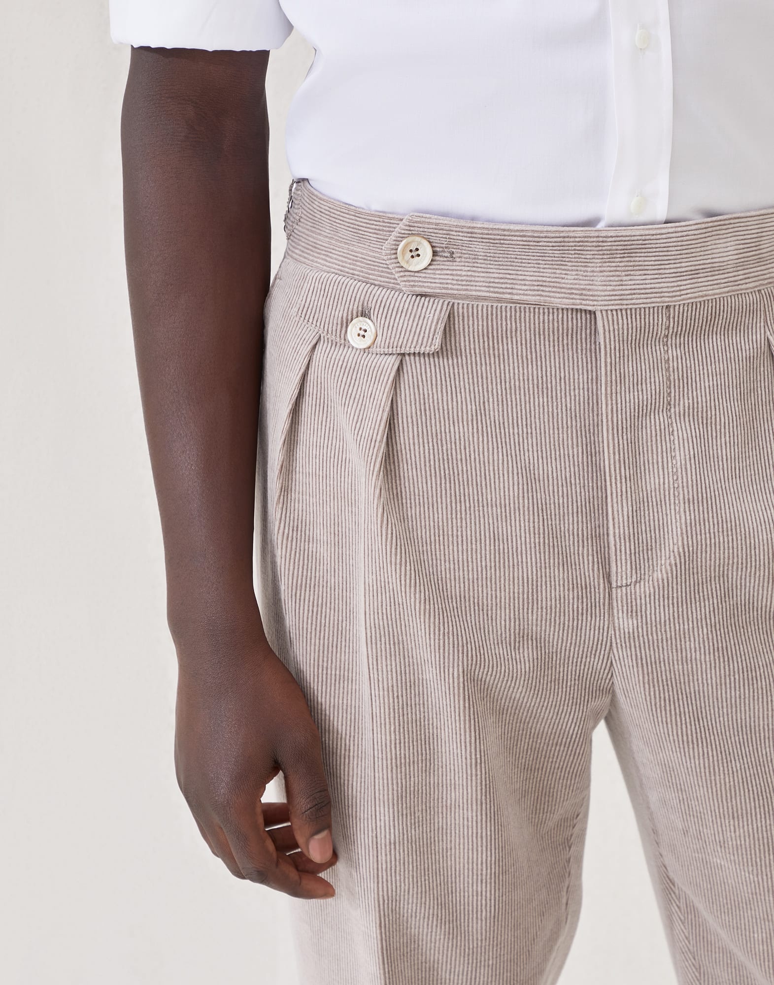 Comfort cotton and cashmere corduroy tailor fit trousers with double pleats and waist tabs - 3