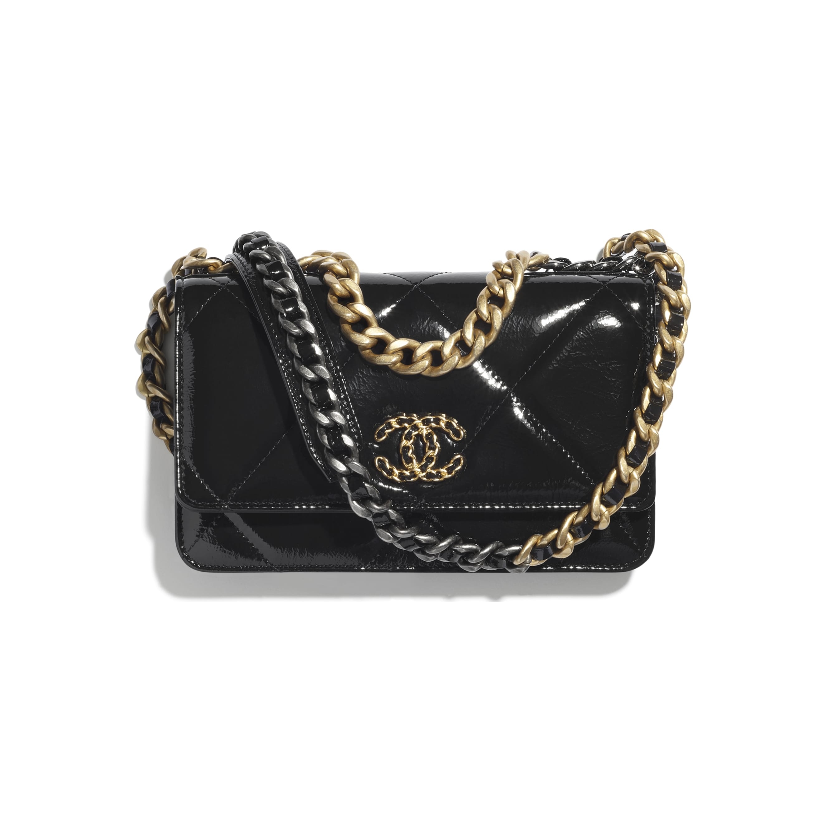 CHANEL 19 Wallet on Chain - 1