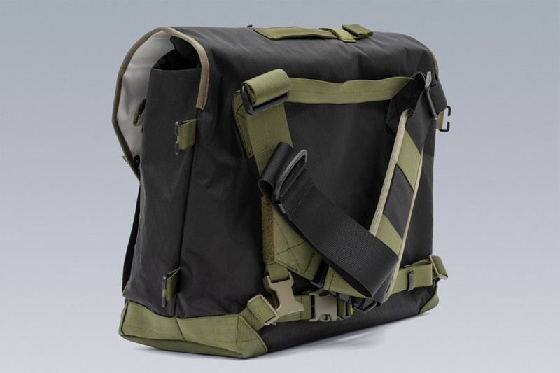 3A-5 Messenger Einsatztasche Black 8