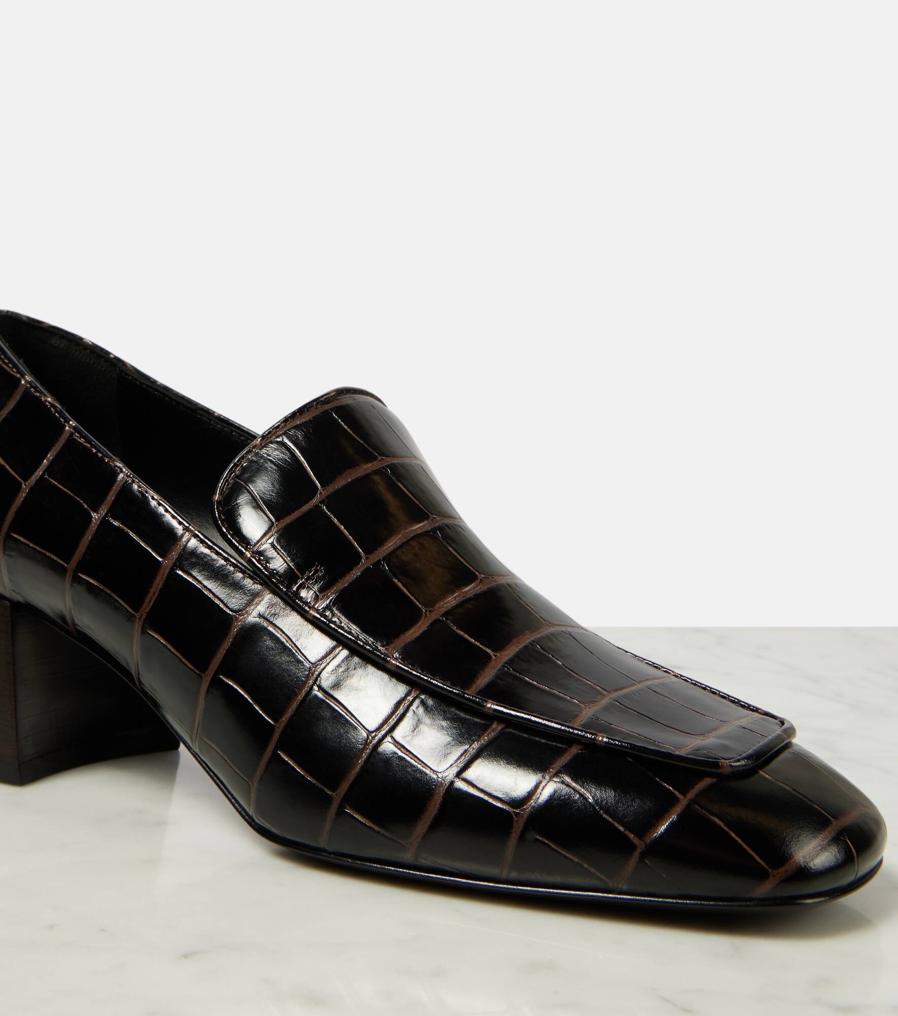 Croc-effect leather loafer pumps - 5