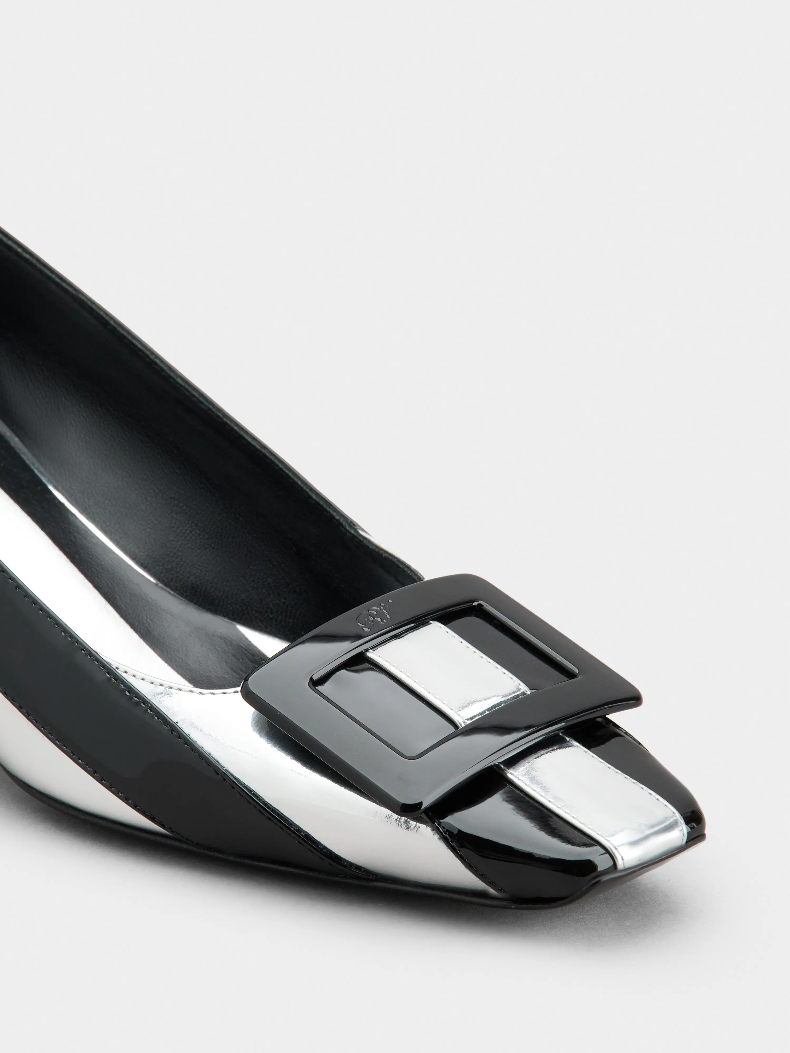 Belle Vivier Pumps in patent leather - 3