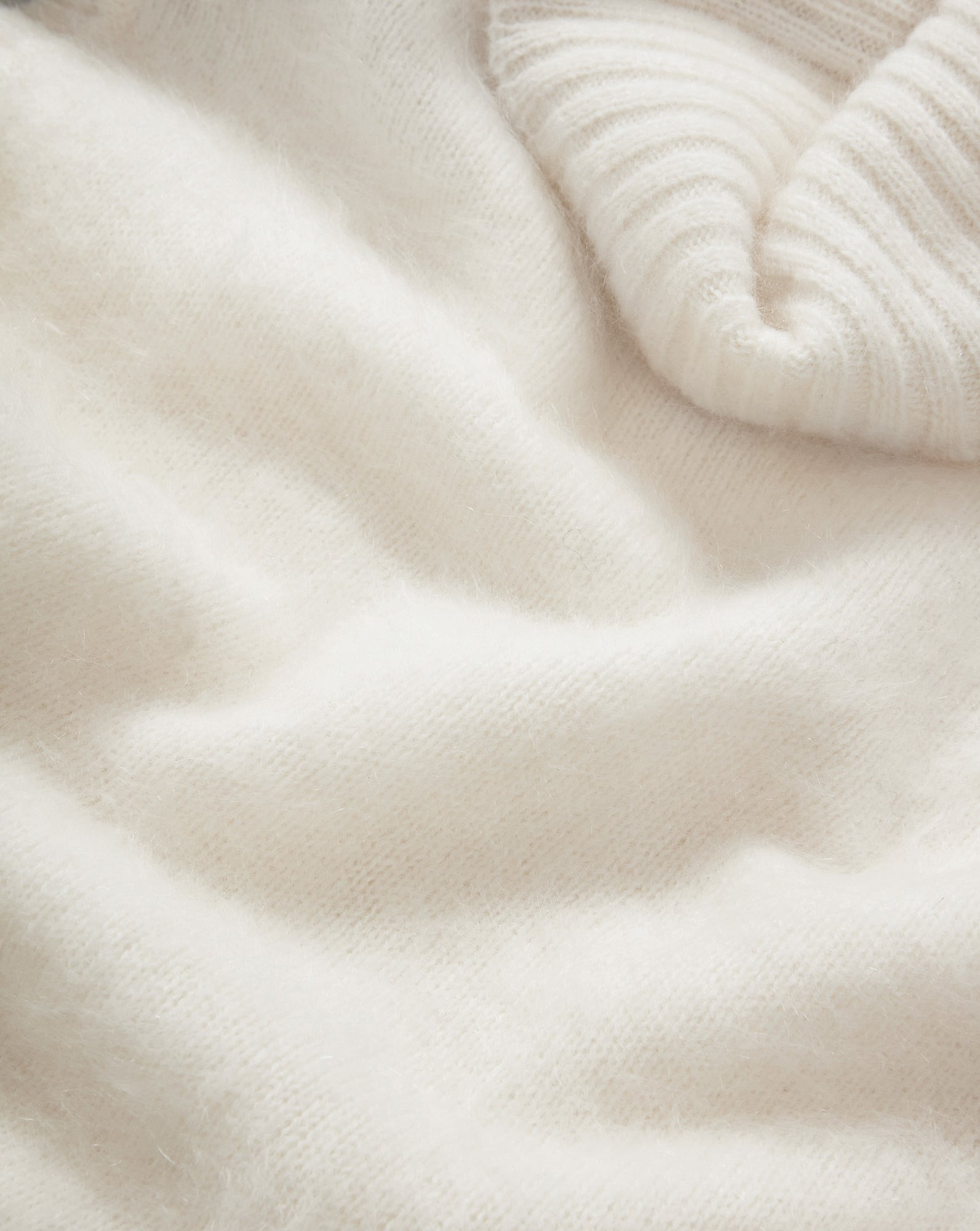 MAZZY BRUSHED CASHMERE SLEEVELESS SWEATER - 4