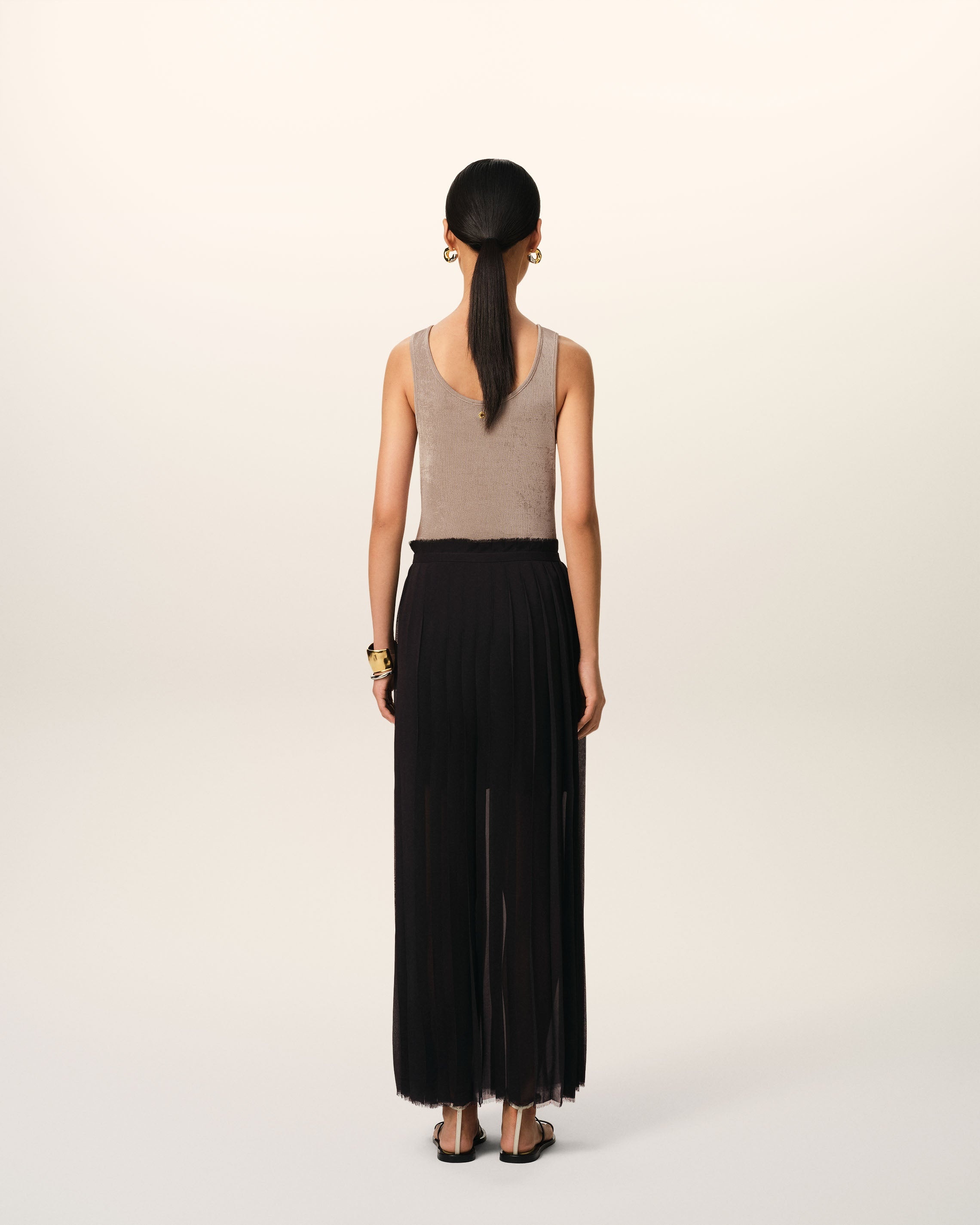 BLACK LONG PLEATED SKIRT - 4
