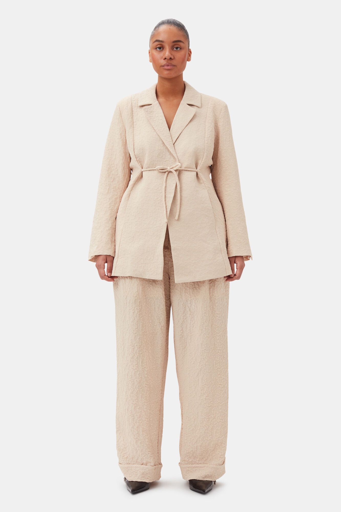 BEIGE TEXTURED SUITING TIE STRING BLAZER - 7