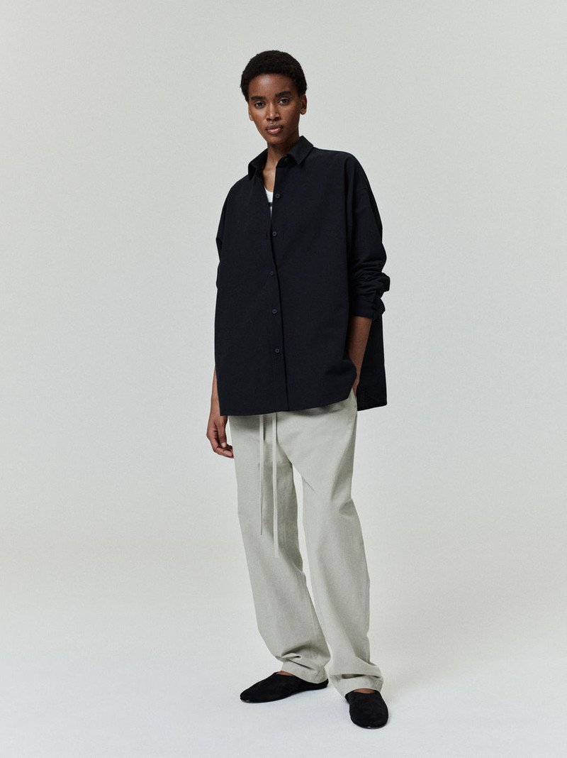 Womens Relaxed Oxford Pant 2