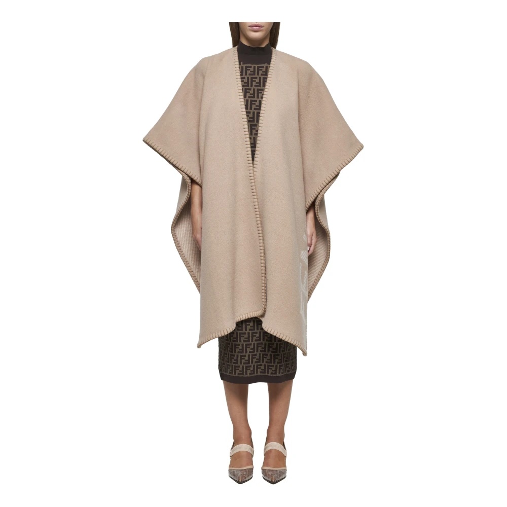 コート FENDI Wool and cashmere poncho with leather profiles Beige Fendi Poncho Beige Womens Cape Fendi
