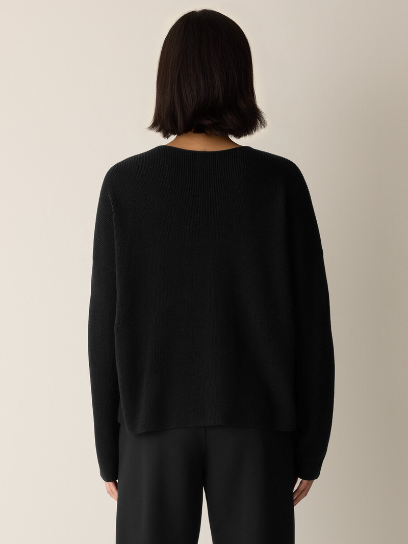 Merino Crew Neck Top in Regenerative Wool 4