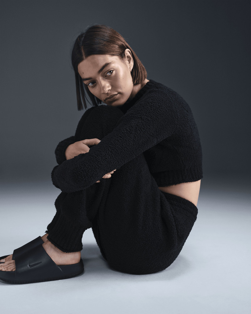 Nike Nike Sportswear Phoenix Cozy Bouclé Women's Tight Long-Sleeve Knit Top outlook