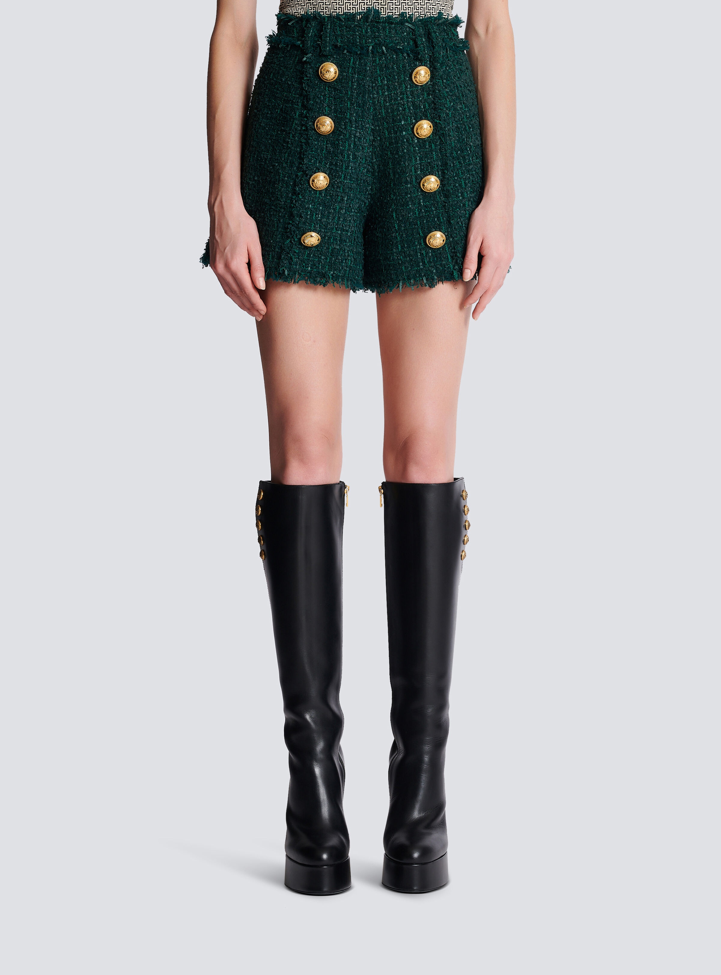 Tweed shorts with buttons - 5