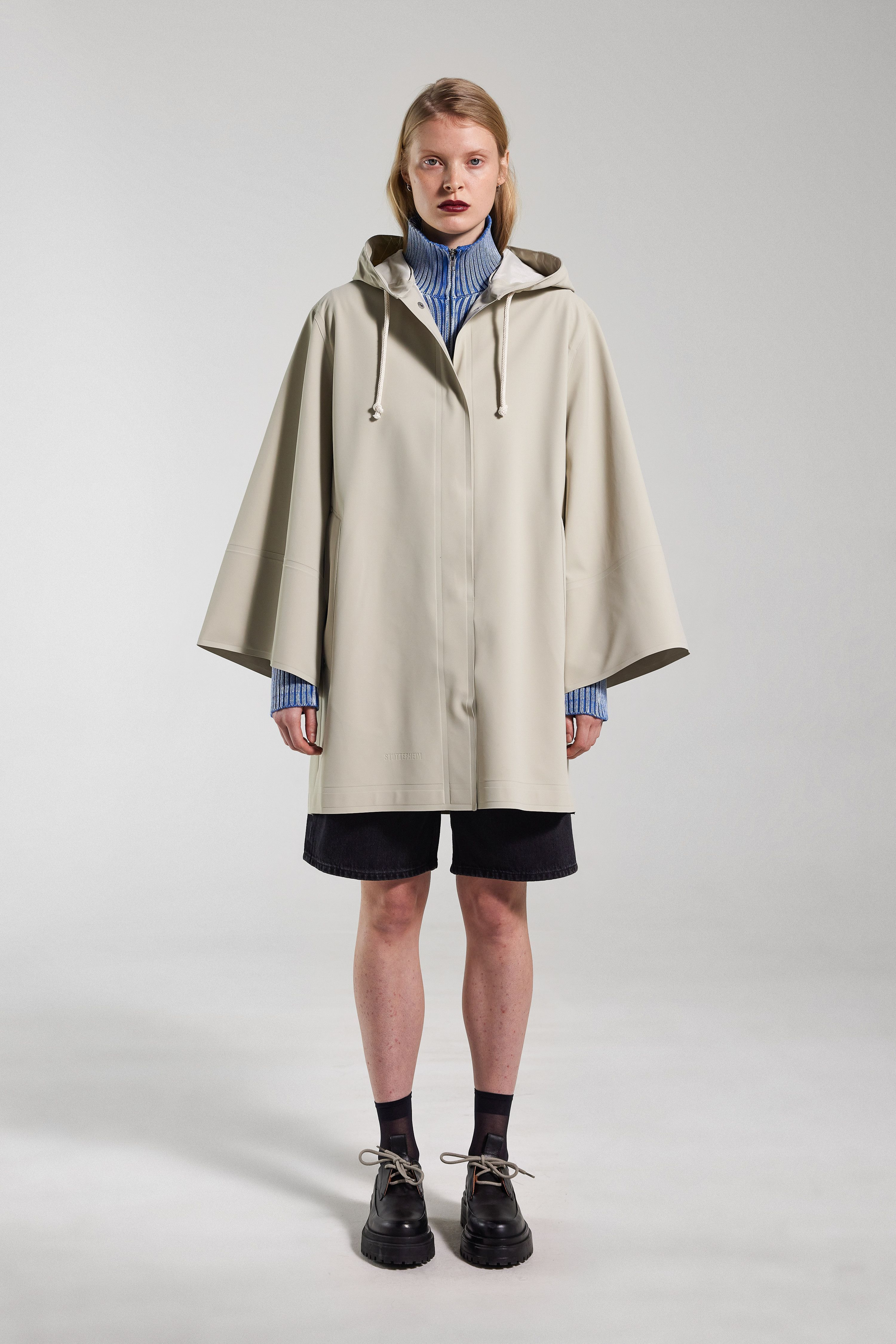 Lubban Lightweight Matte Raincoat Pelican - 2