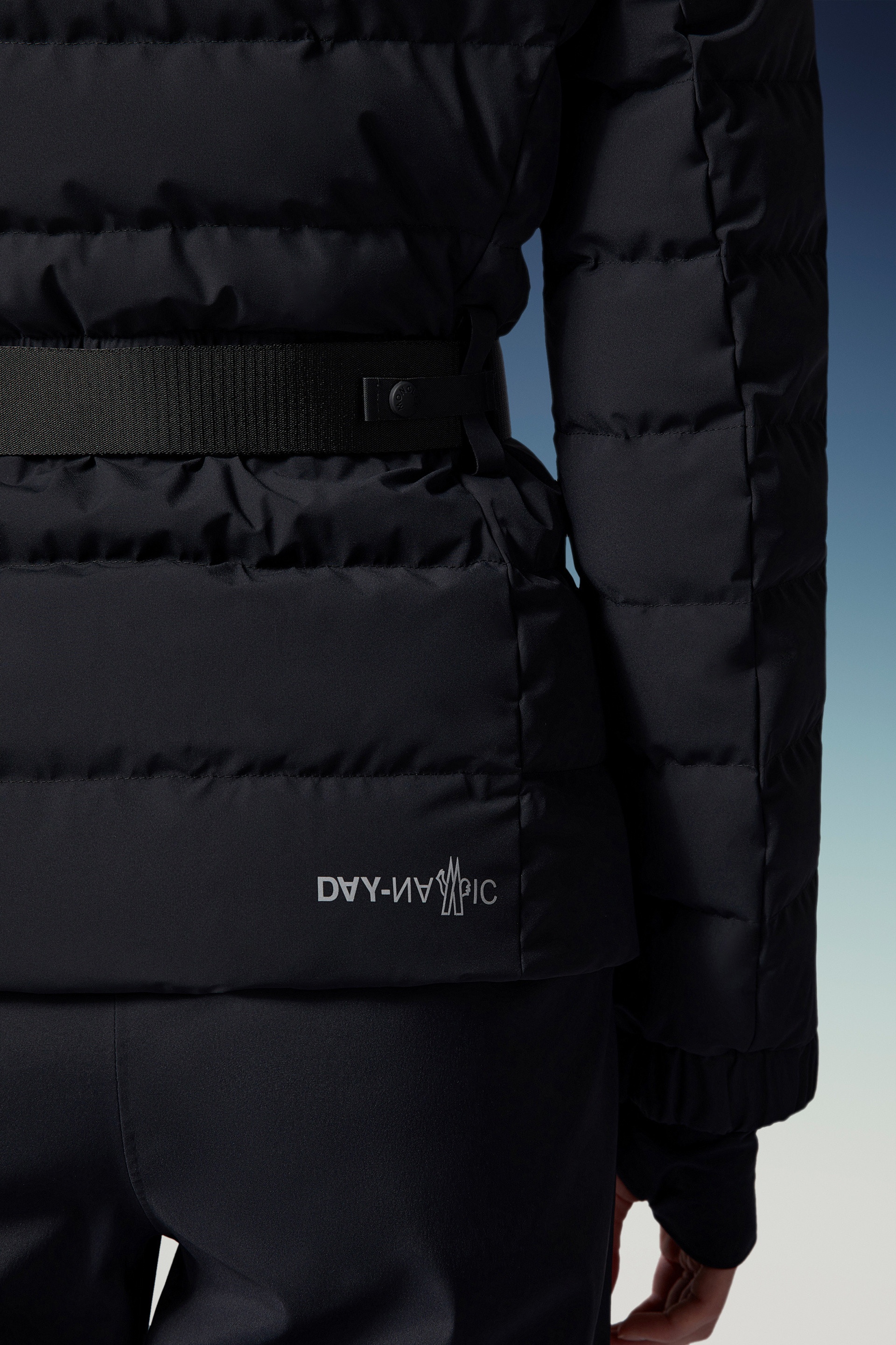 Moncler Bettex Short Down Jacket | REVERSIBLE
