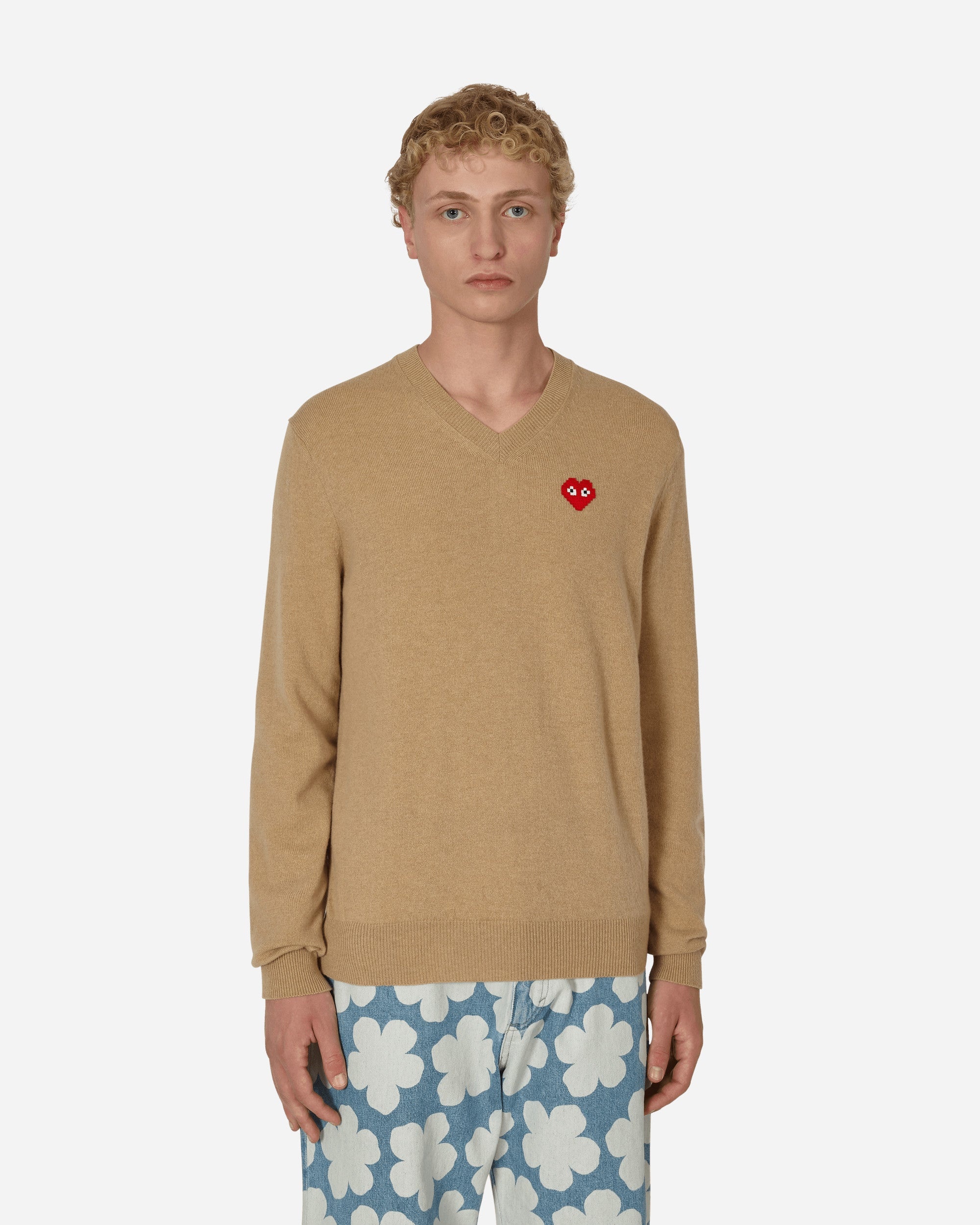Invader Heart V-Neck Sweater Beige - 1