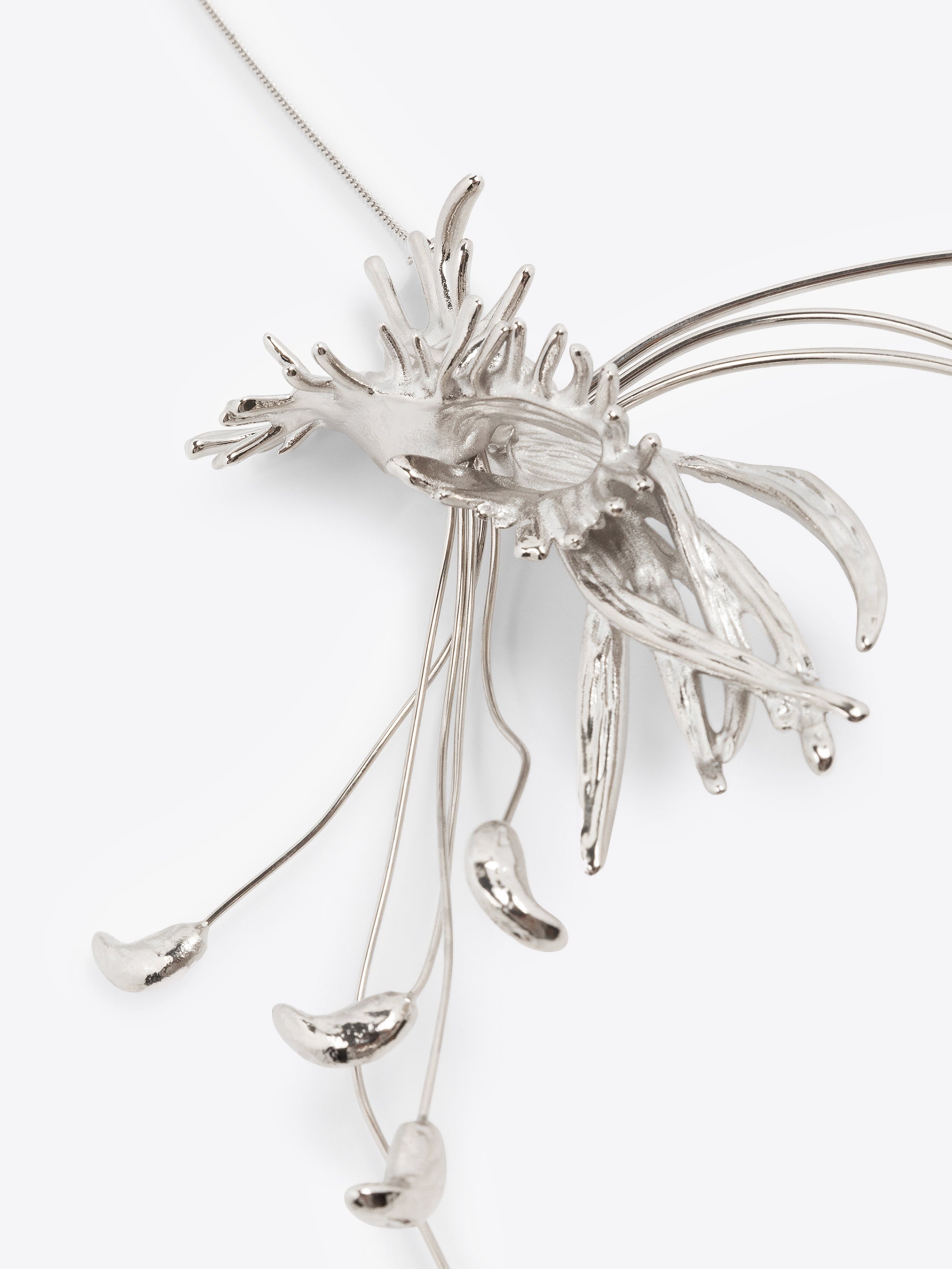 EXOTIC FLOWER NECKLACE - 3