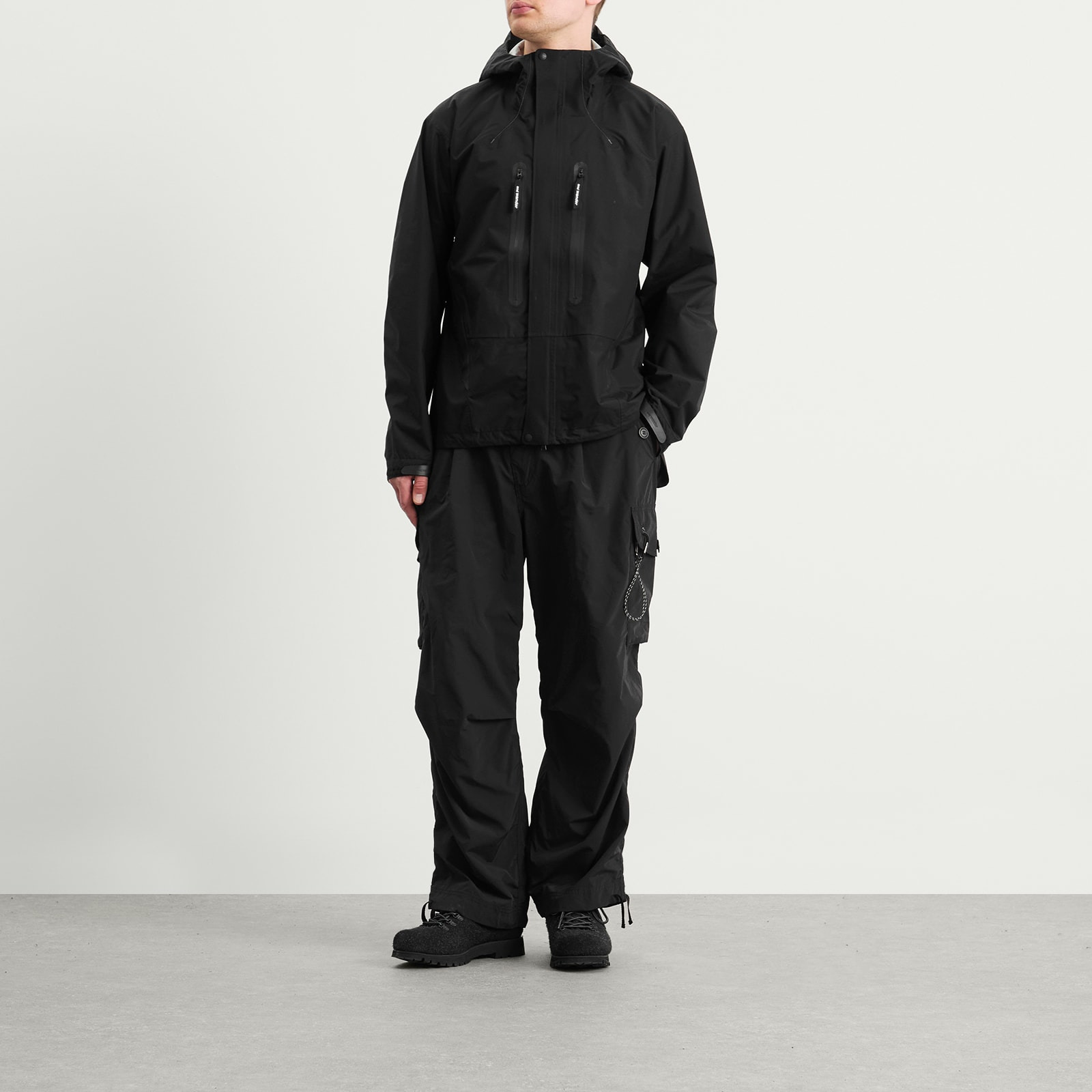 and wander 2.5L Hiker Rain Jacket - 4