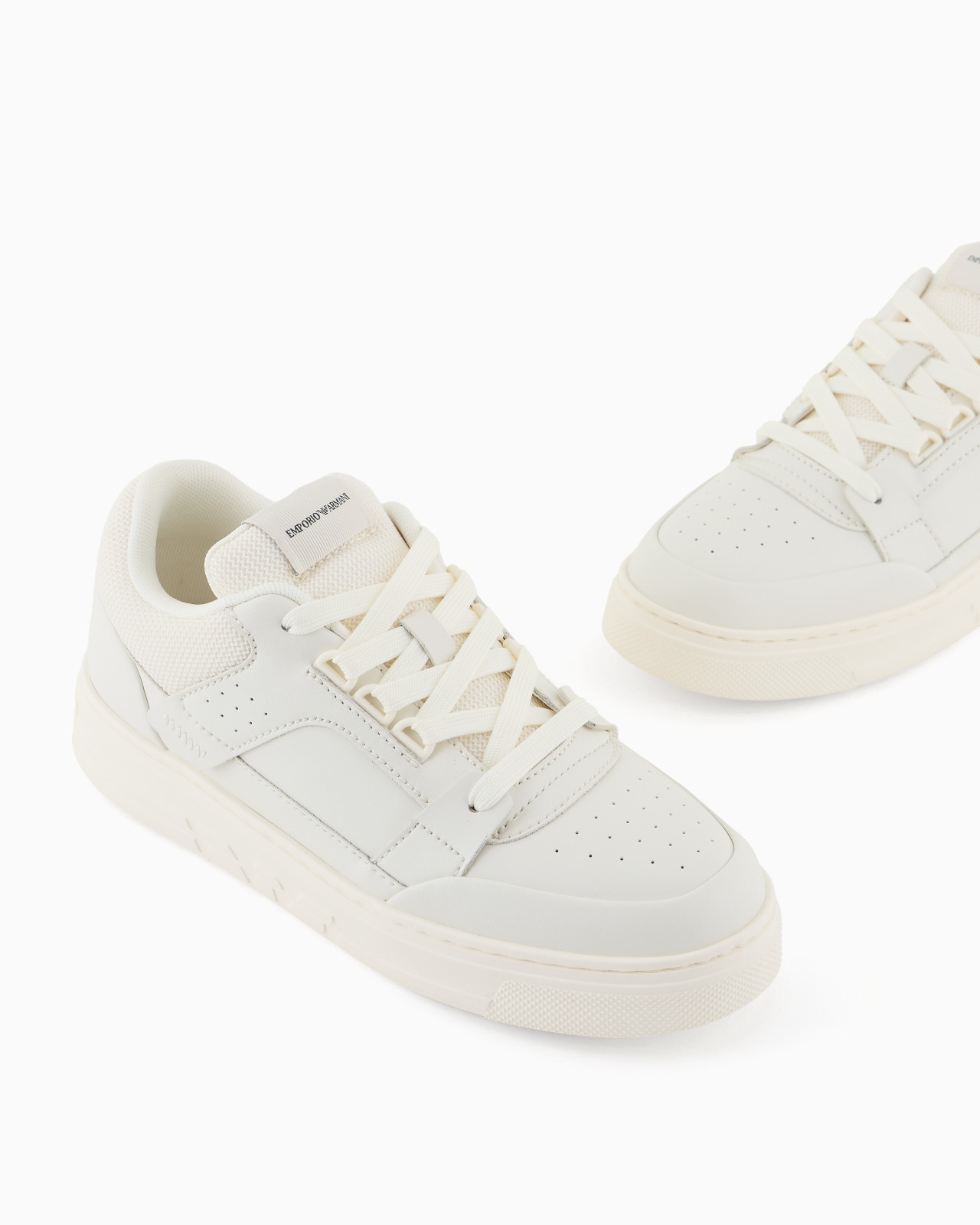 LEATHER AND MESH SNEAKERS WITH CONTRASTING DETAILS - 5