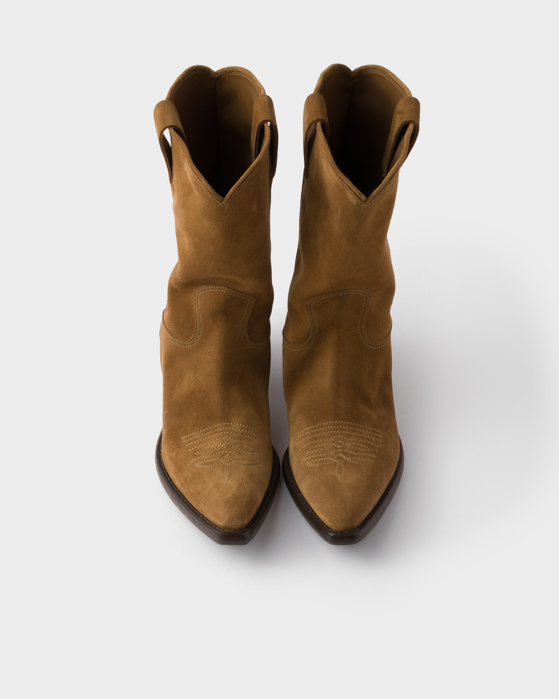 Suede boots 3